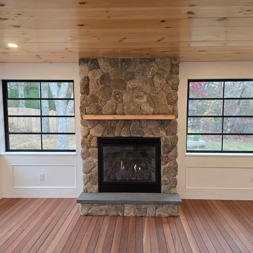 Freeland Woodworks — carpentry & built-ins project photo