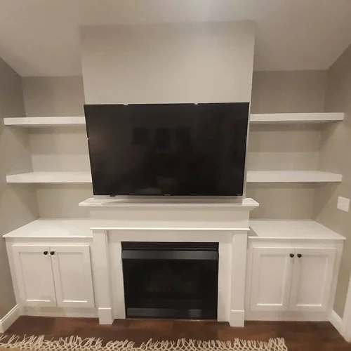 Freeland Woodworks — carpentry & built-ins project photo