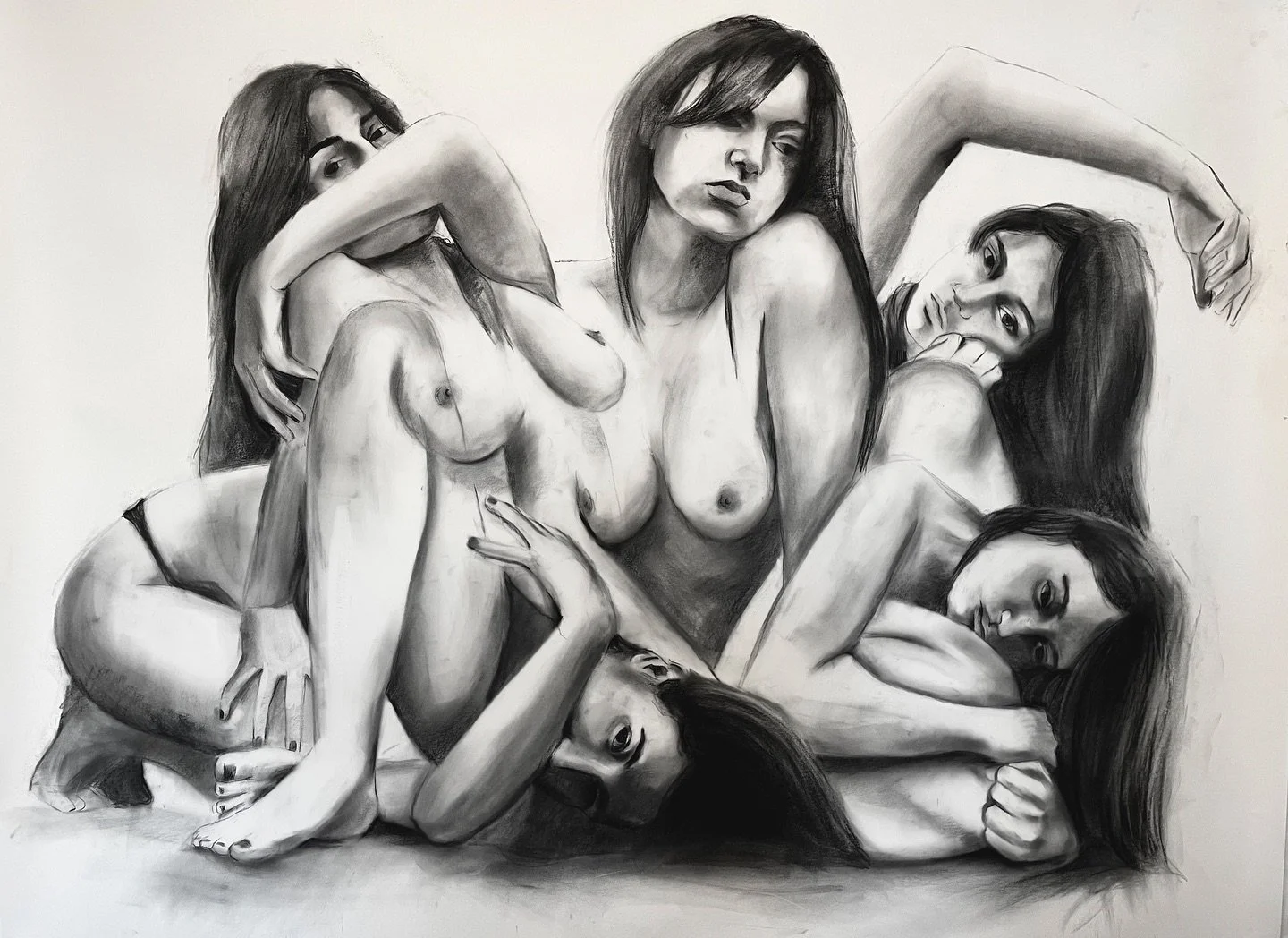 &ldquo;Feed me&rdquo; 5ft x 4.2ft, charcoal on paper
.
.
.
.
#drawing #portrait #studentartist #artist #figuredrawing #studentart #figurativeartist #whip #risd #figurativeart #emergingartist #charcoaldrawing