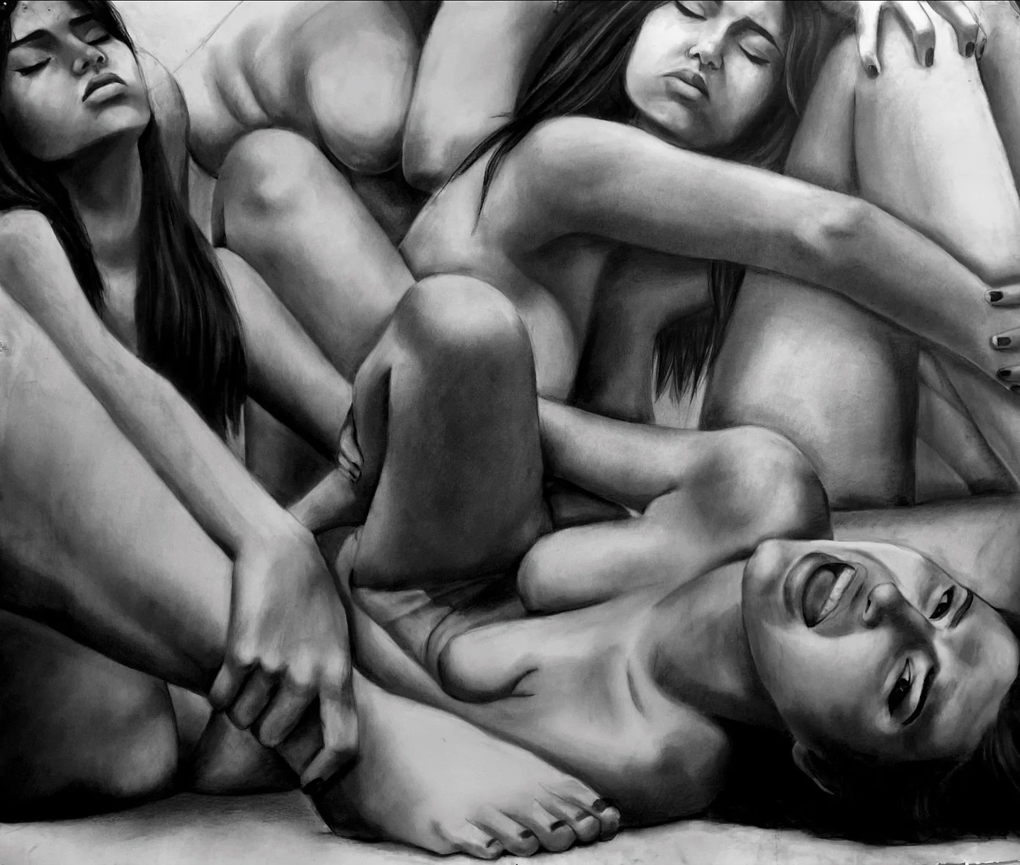 &rdquo;Transmutation&rdquo; 5ft x 4.2ft, charcoal powder on paper
.
.
.
.
#drawing #studentartist #studentart #whip #figurativeart #emergingartist