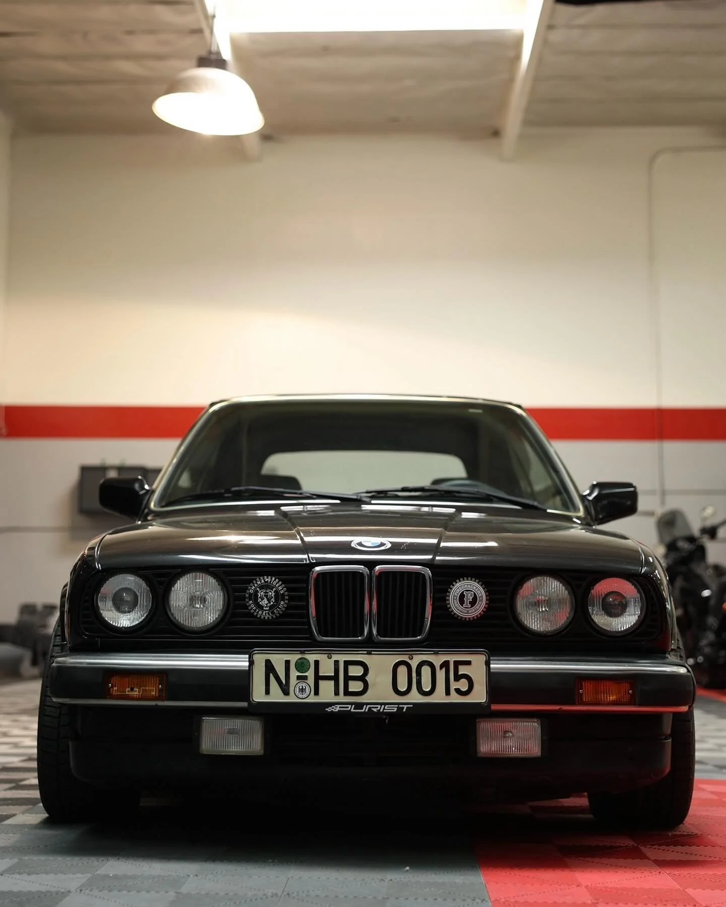 Who doesn&rsquo;t love a clean E30?
