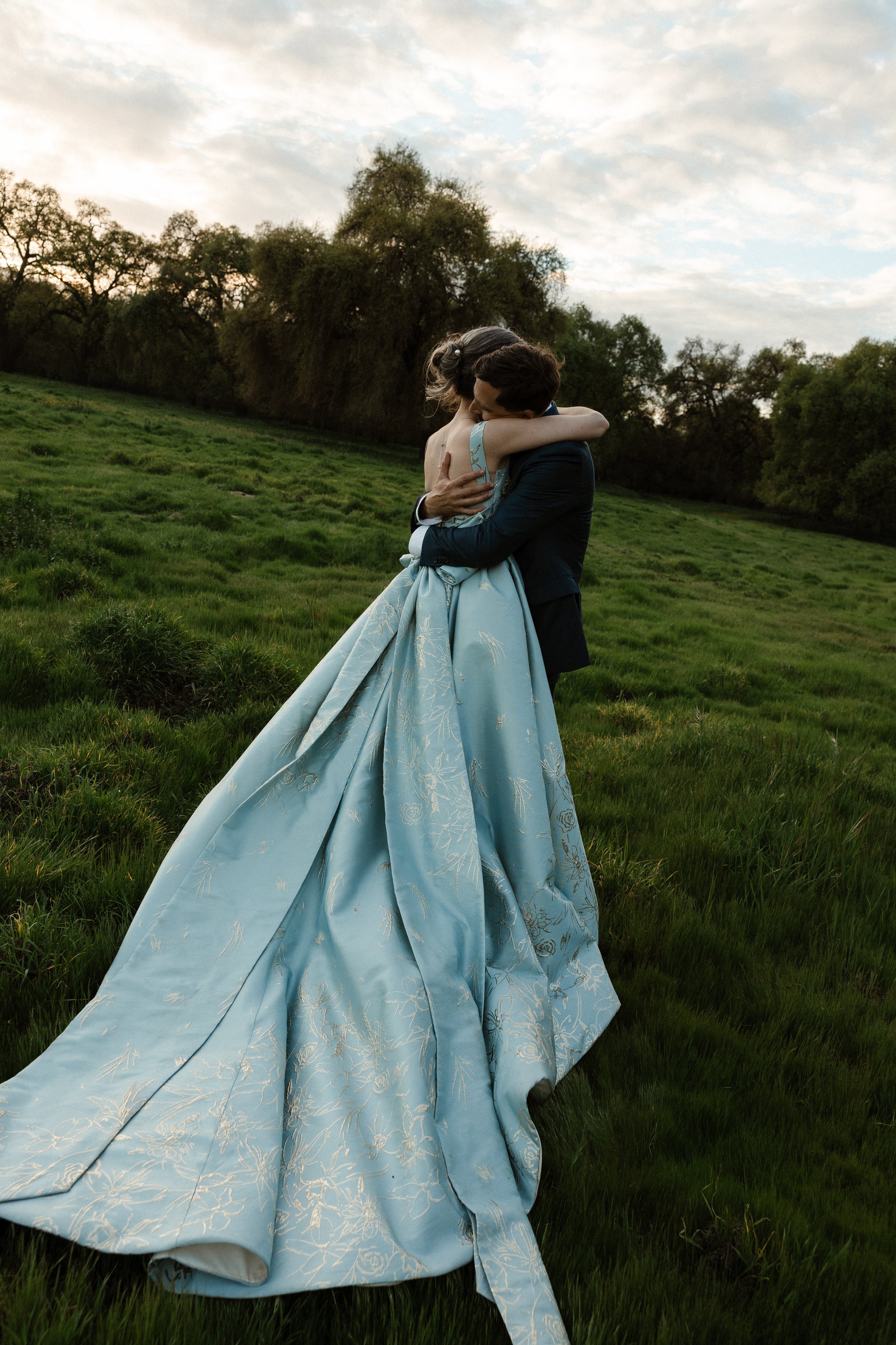 Whimsical Romance, backyard wedding in Modesto, California
