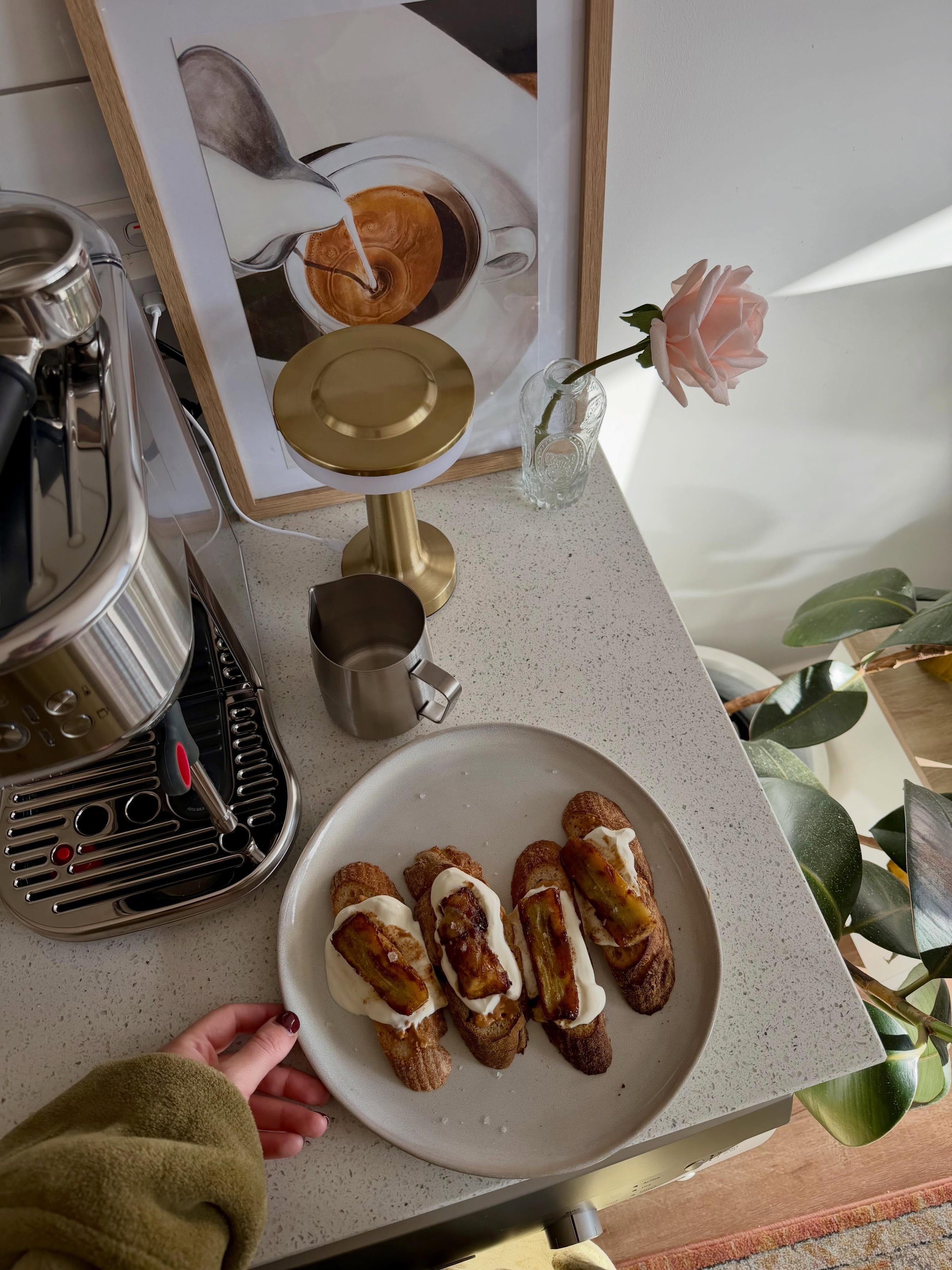 a slow weekend at home (+ obsession with new coffee machine)
