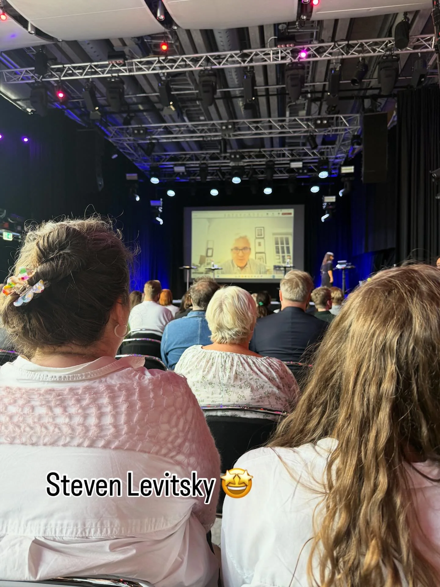 Direktrapport fr&aring;n andra sidan Atlanten. M&ouml;rkt i Trumps USA...