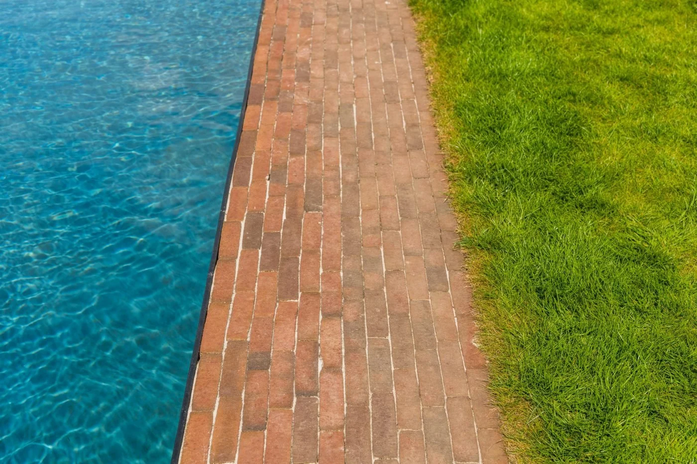 NOVOTON WATERSTRUCK ( KJ-ARCHITECT BV, GEEL)