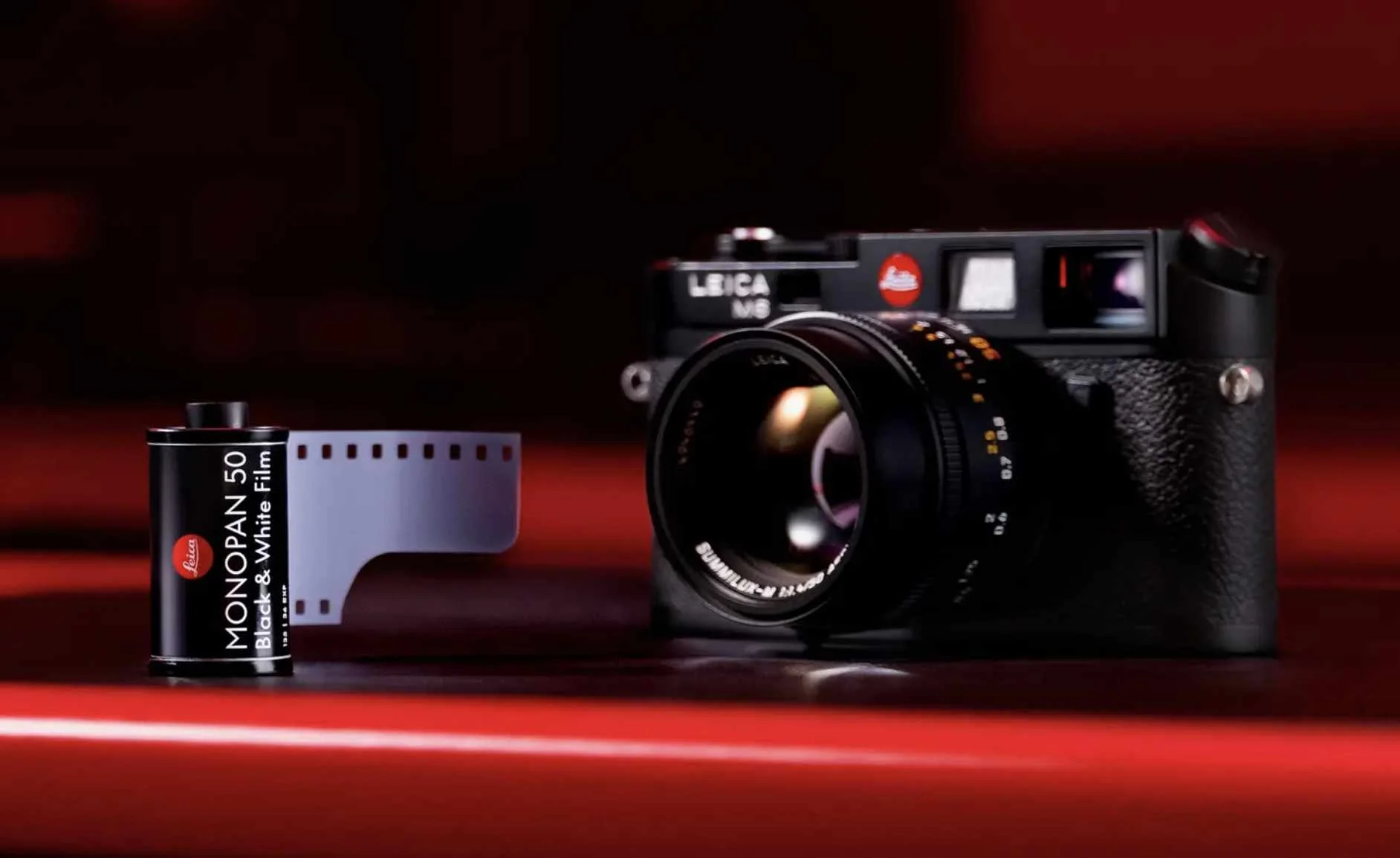 Leica lancia il rullino Monopan 50 per celebrare 100 anni