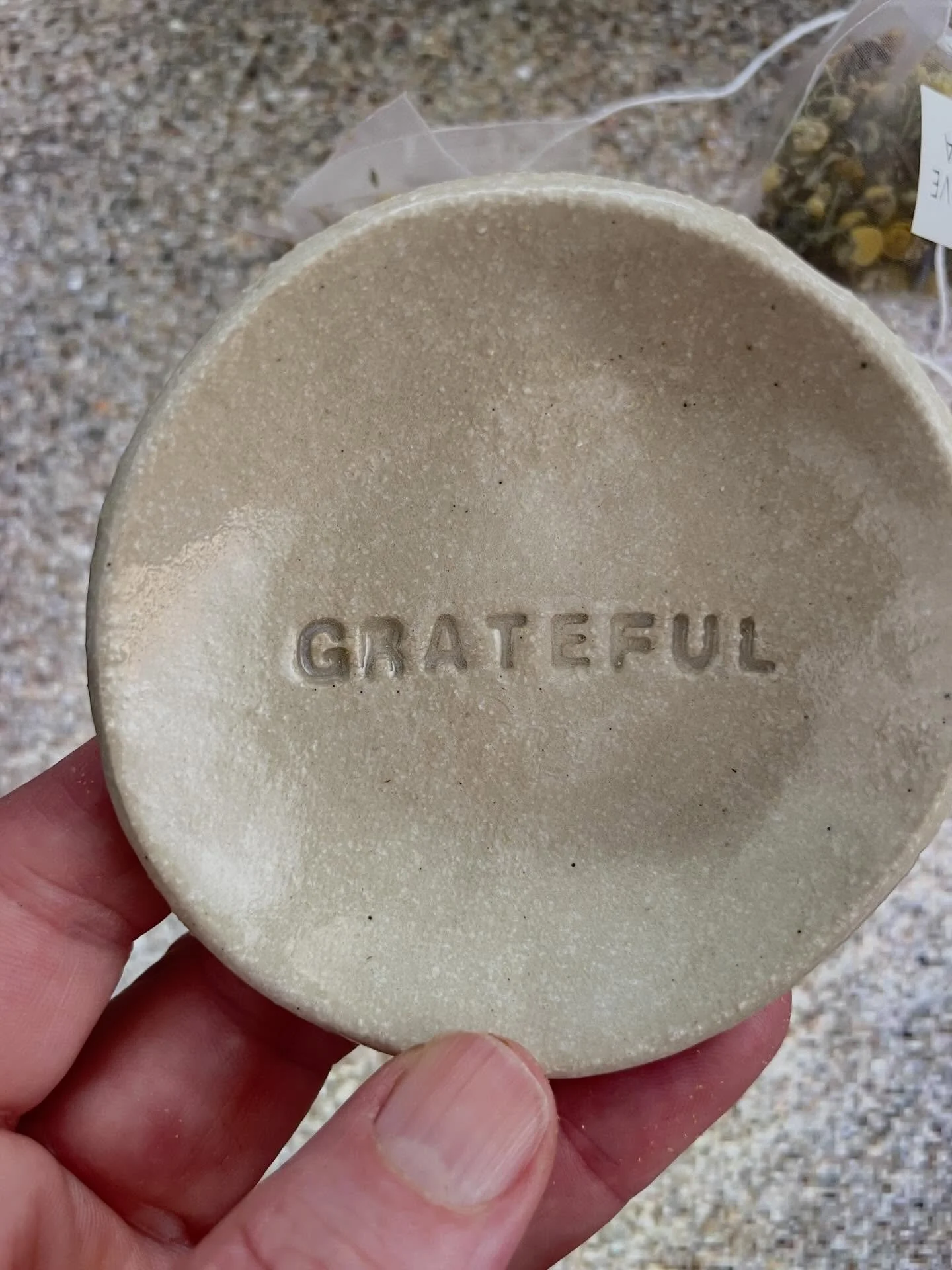 I love to make these cute ceramic teabag, earring, olive, key etc dishes as a reminder that there is always something to be grateful for 

For Mother&rsquo;s Day I have curated a Relax Wellness bundle box for only $49 with this &lsquo;grateful&rsquo;