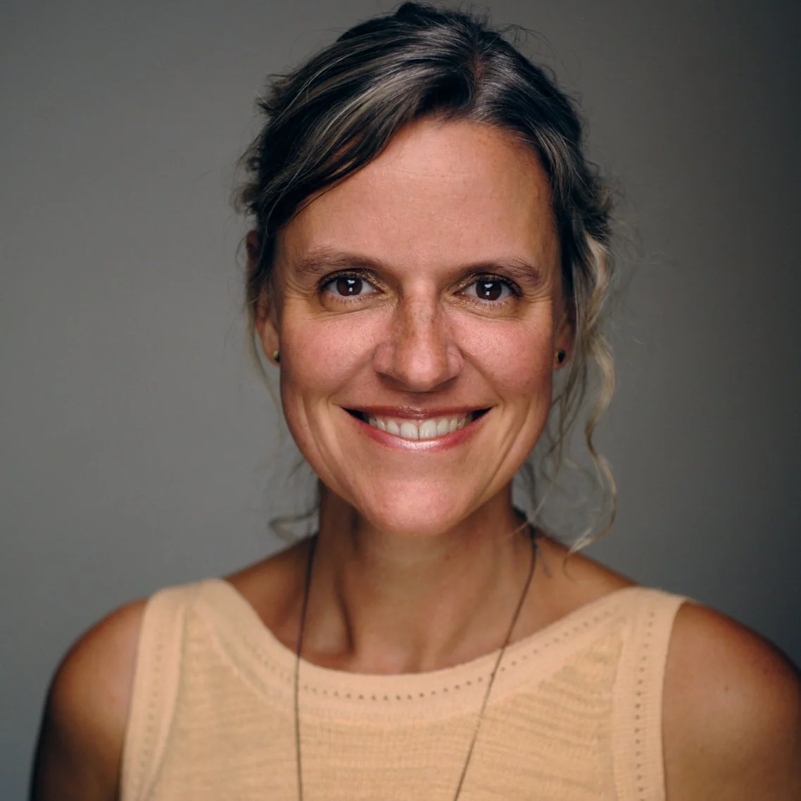 Tina Hutchinson Headshot