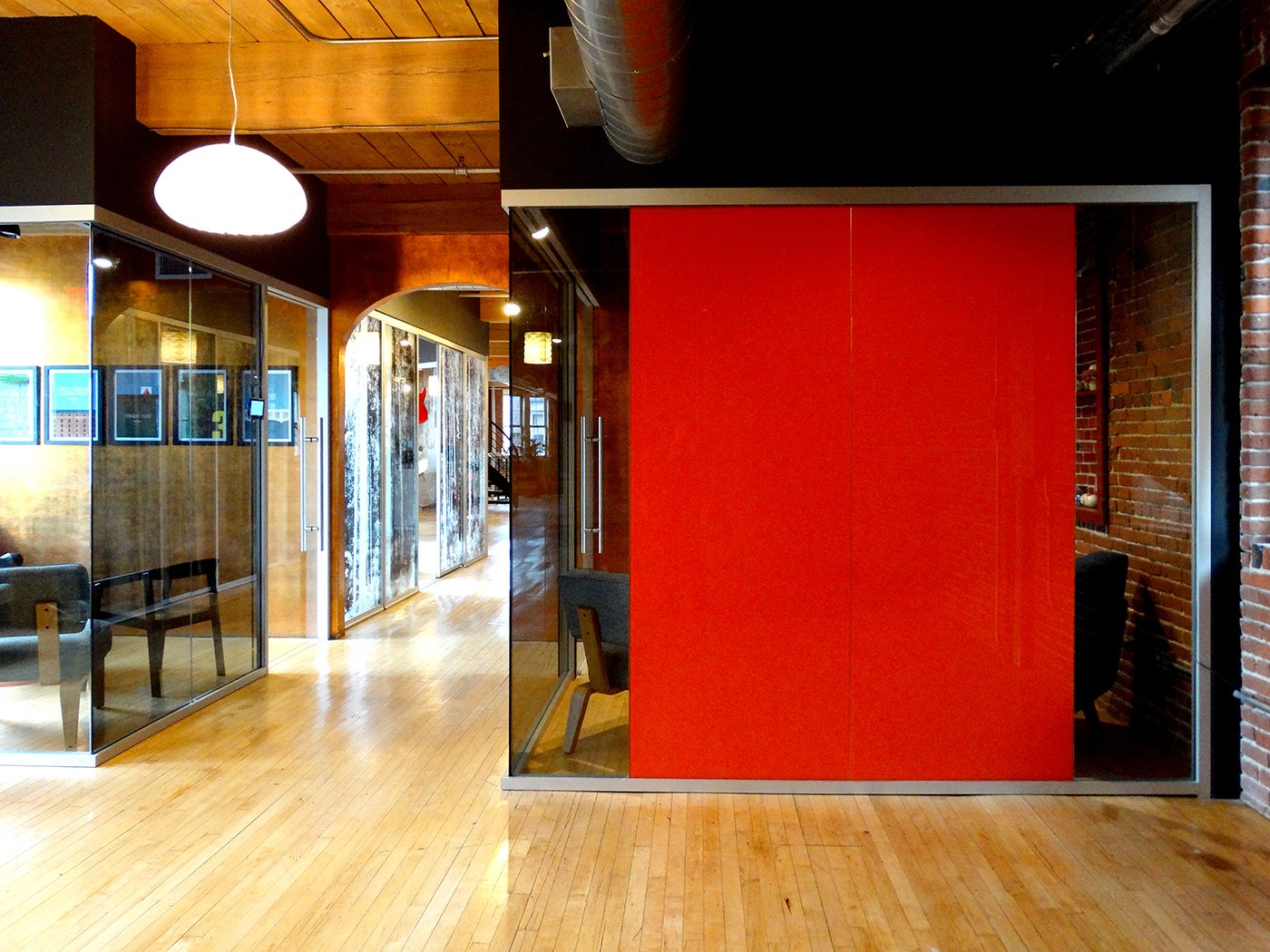 Two-Sided Specialty Glass Aluminum Framed Offices