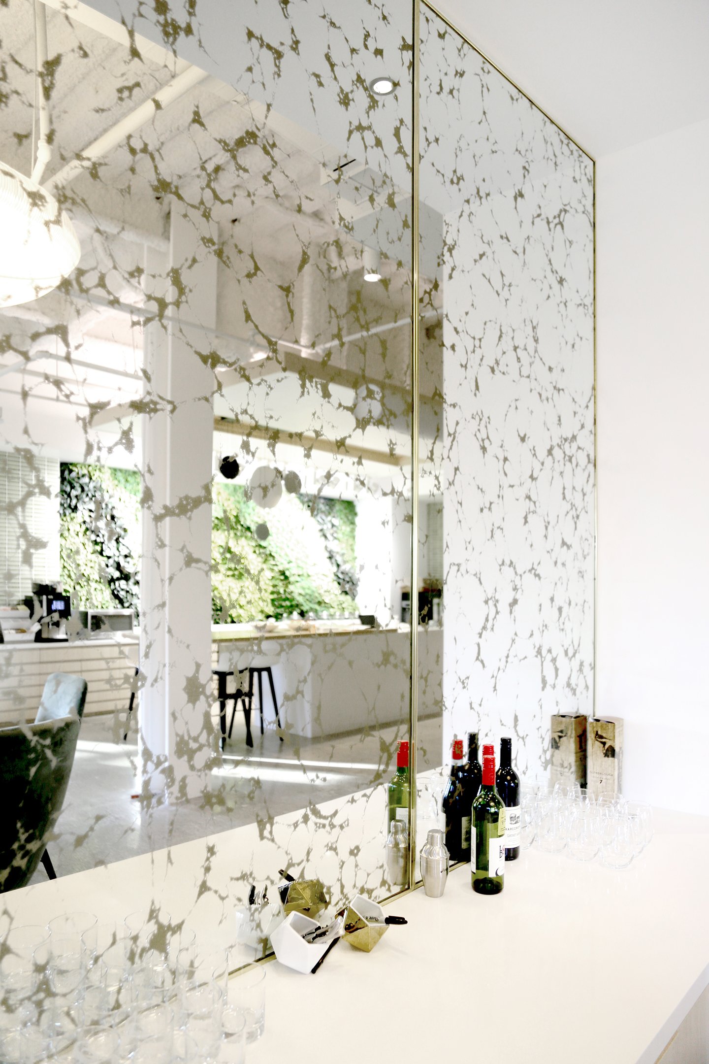 Antique Mirror Custom Glass Whisky Bar