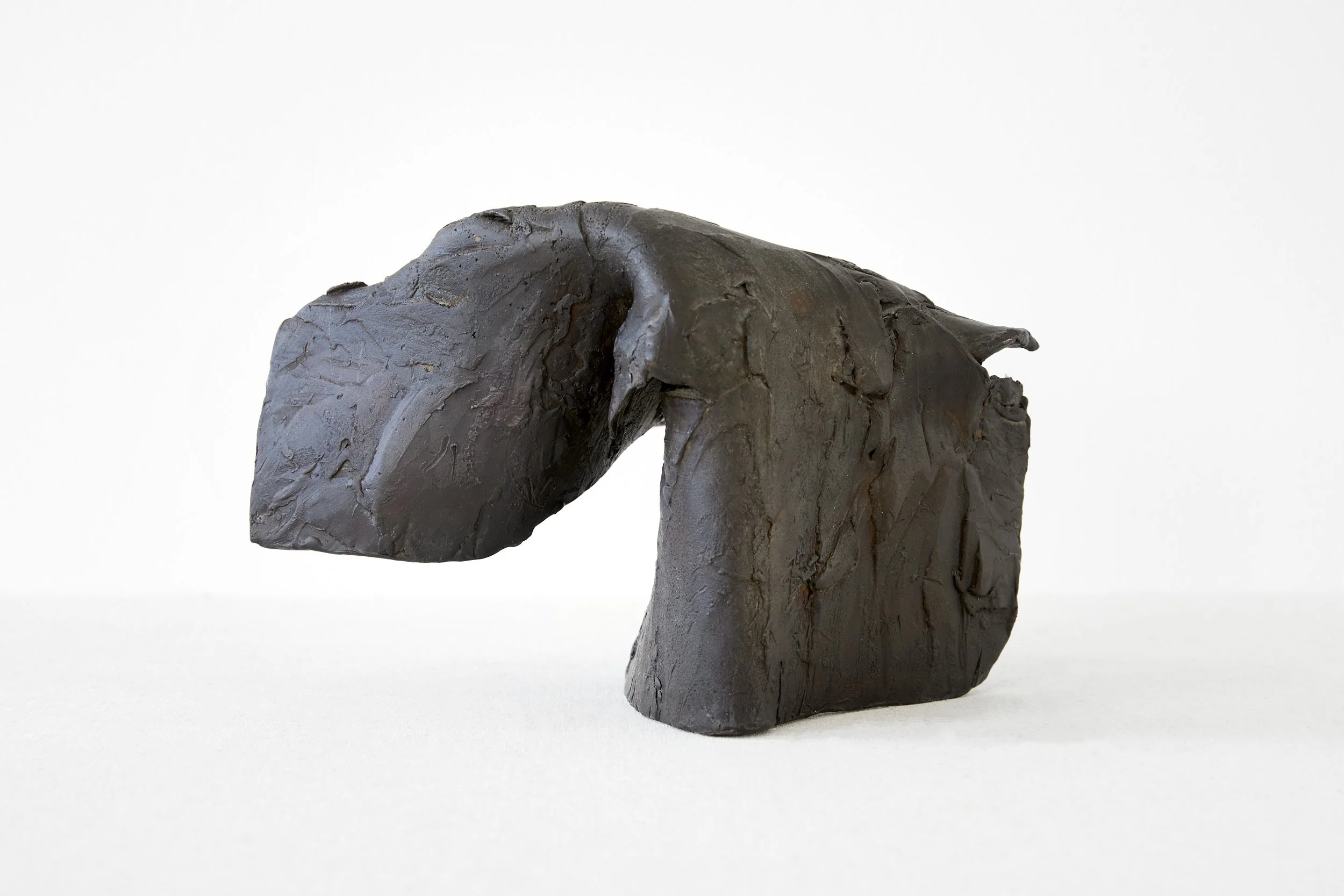 Faltung #2, Bronze patiniert, 11,5 x 13 x 11,8 cm