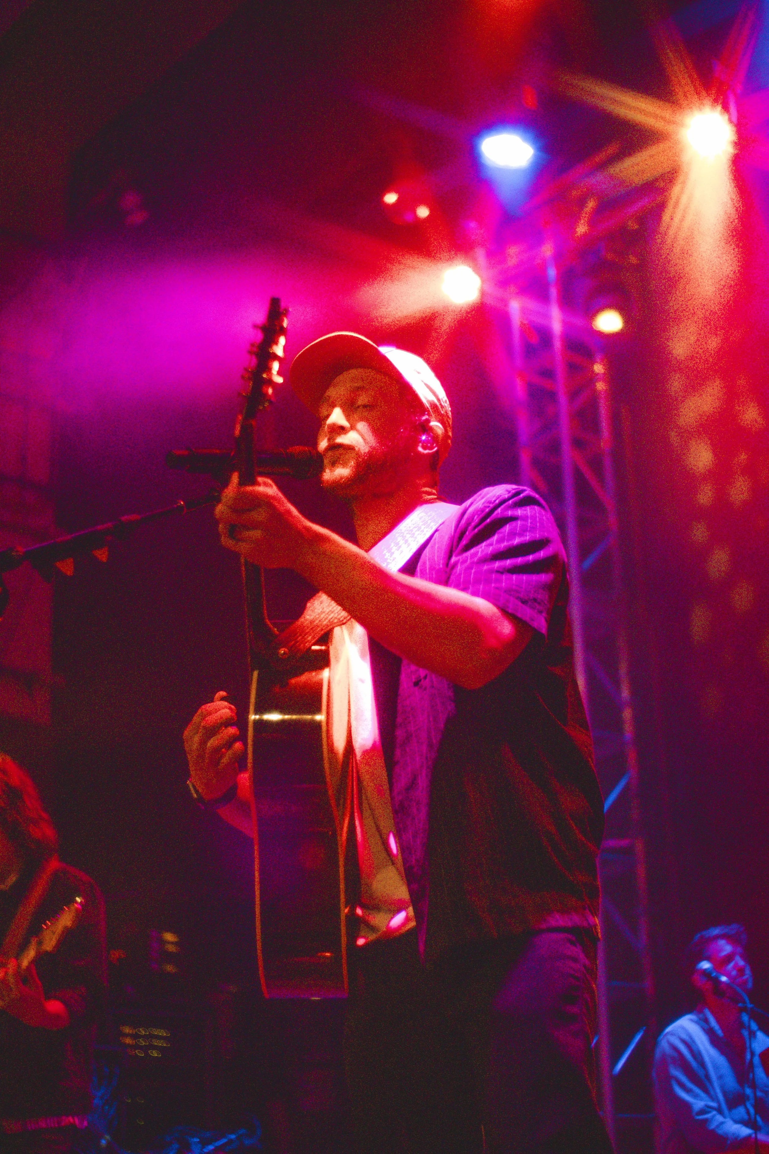 Phillip Phillips-25.jpg