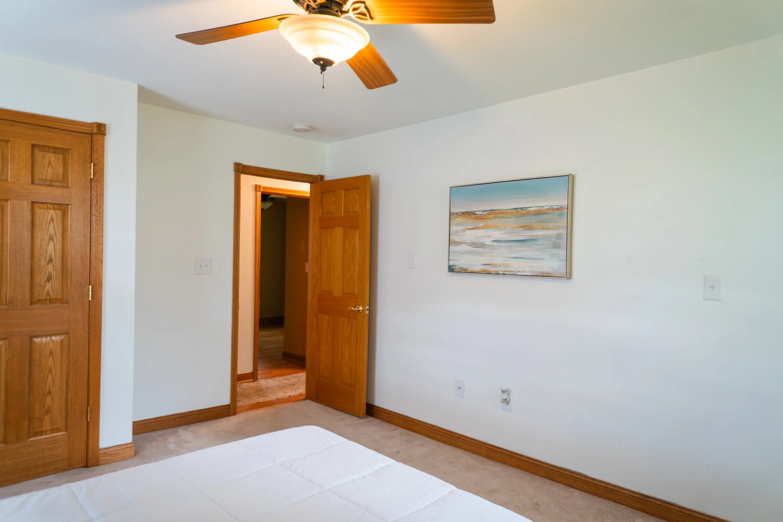9565 edgewater-24.jpg