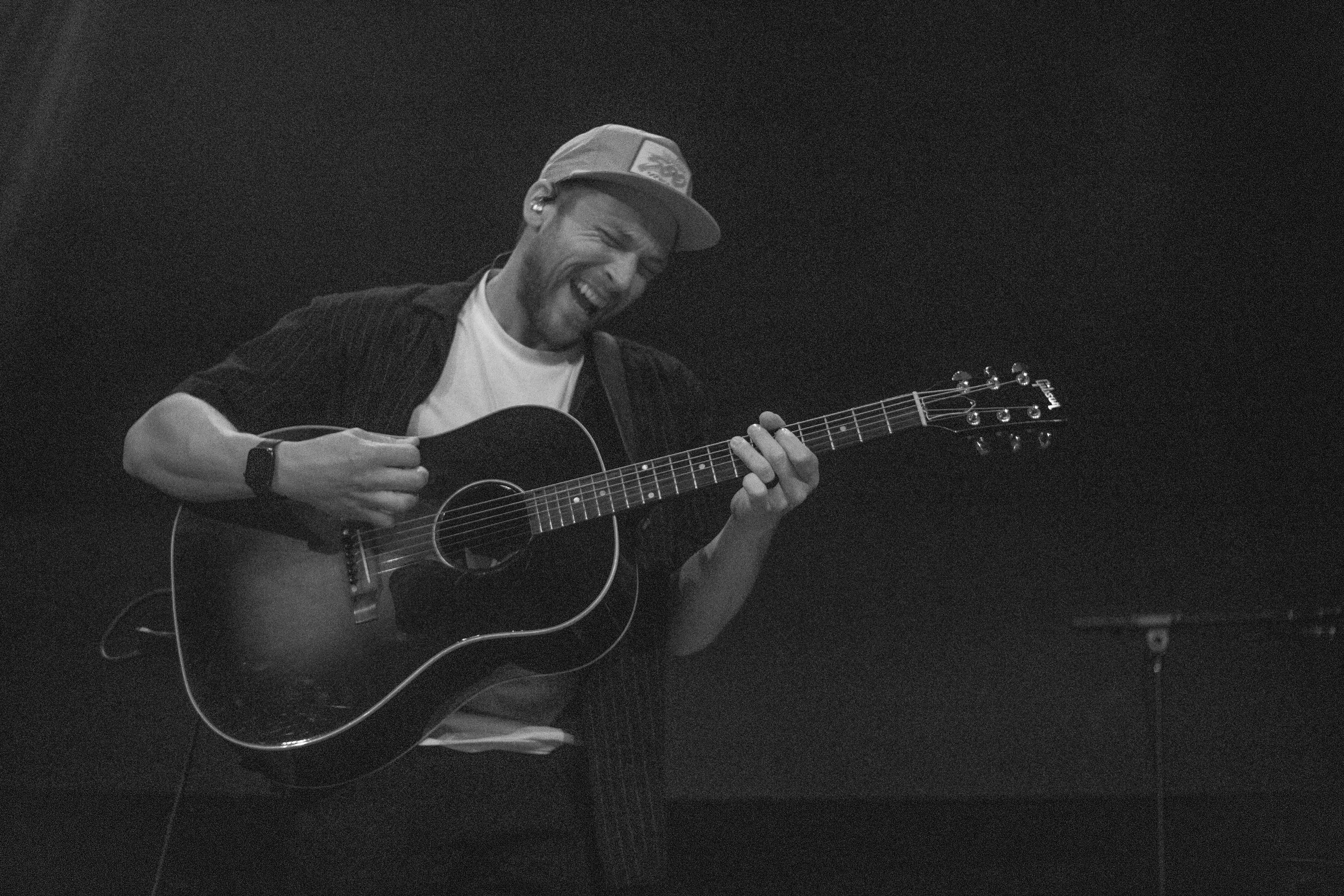 Phillip Phillips-16.jpg