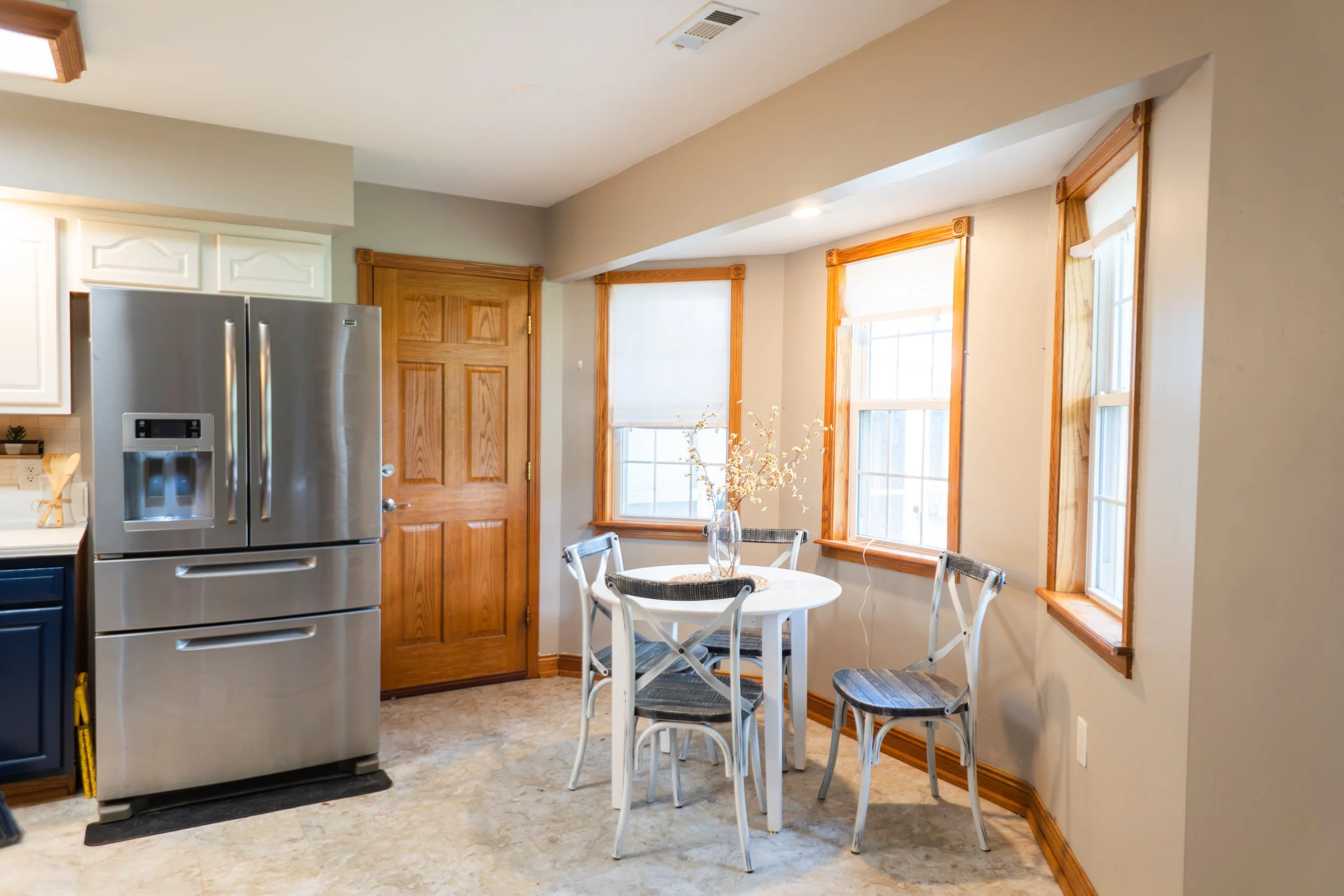 9565 edgewater-15.jpg