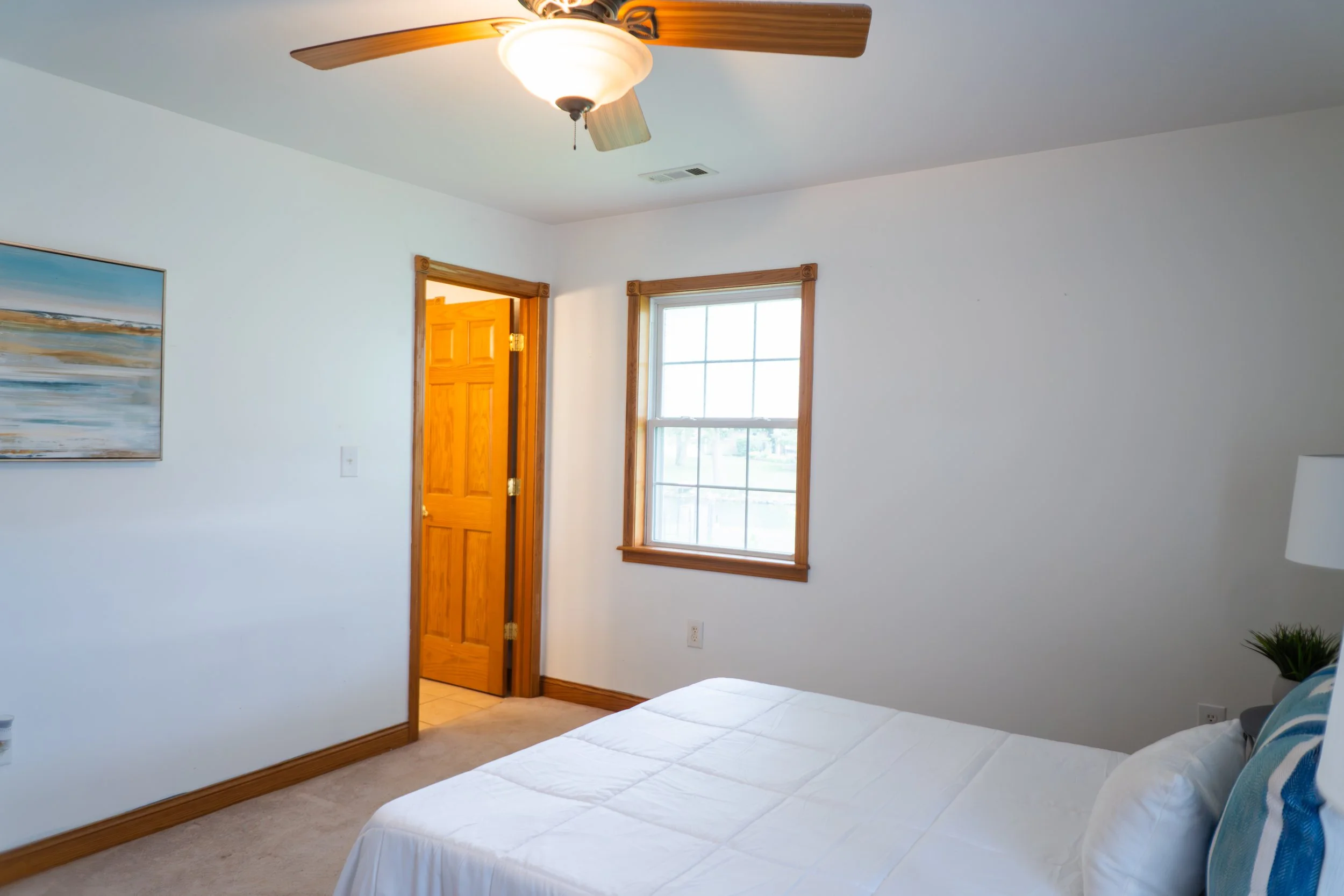 9565 edgewater-23.jpg