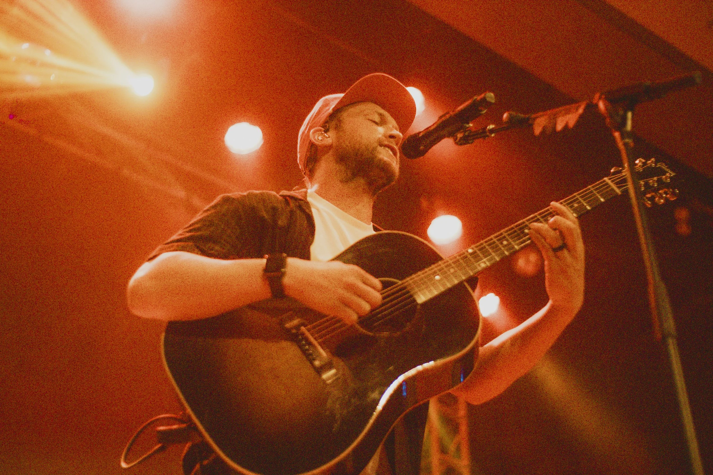 Phillip Phillips-5.jpg