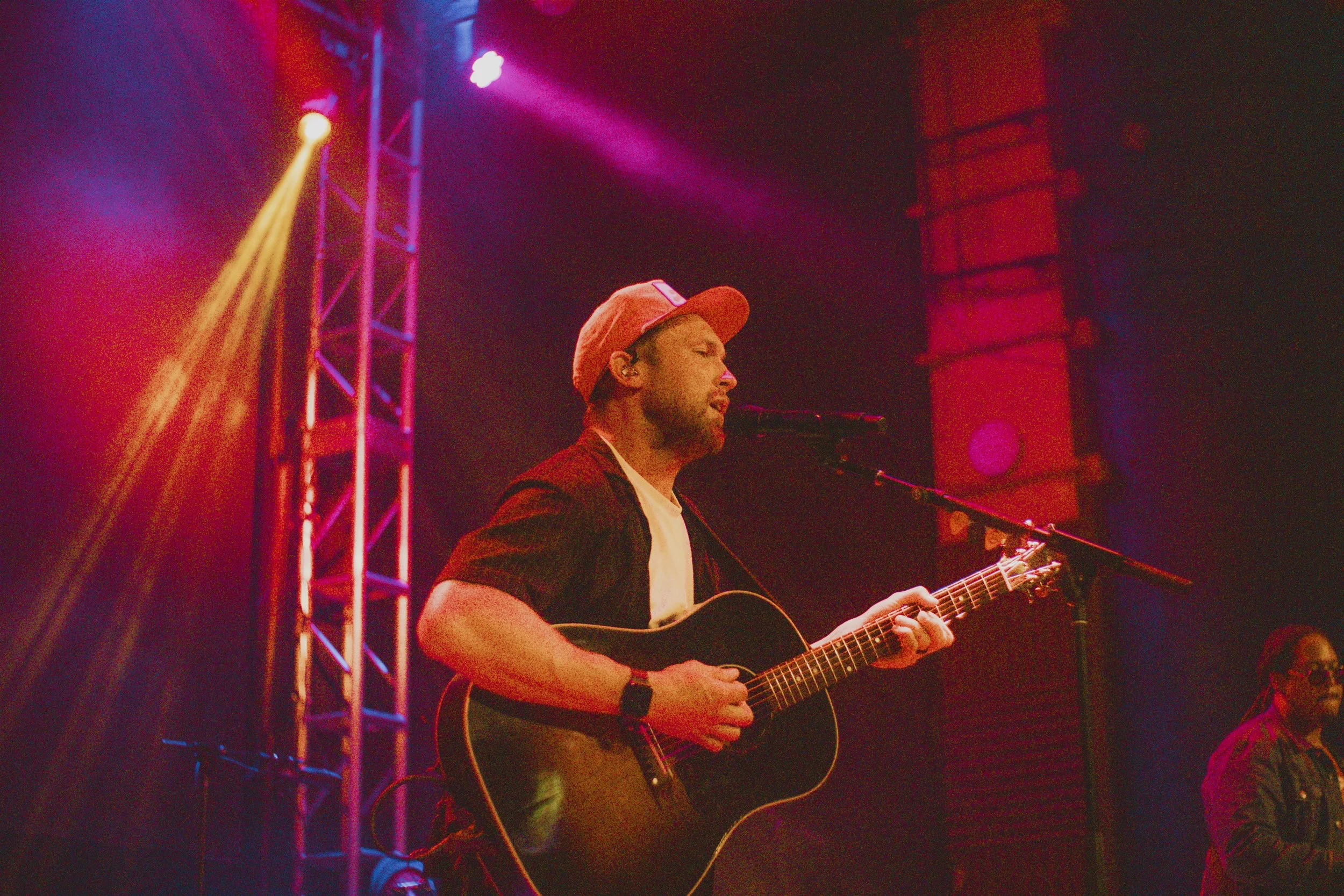 Phillip Phillips-31.jpg