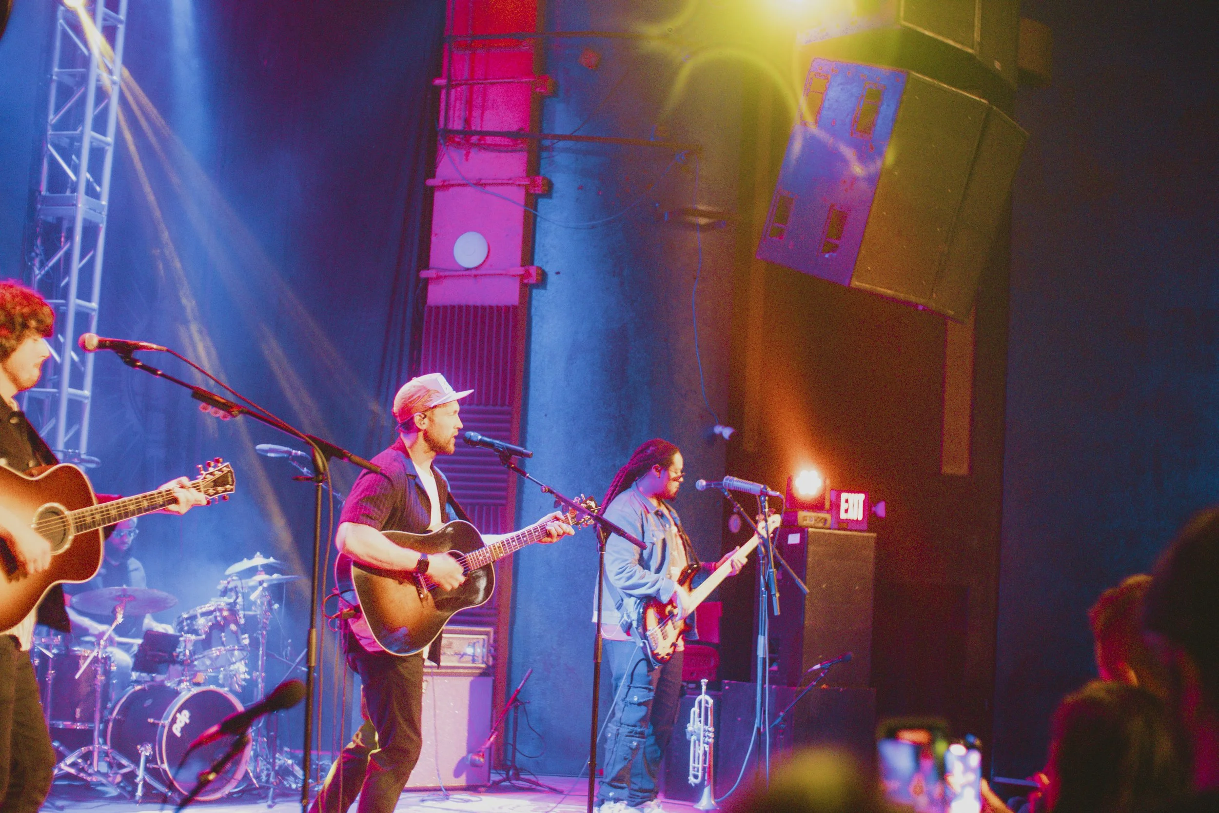 Phillip Phillips-64.jpg