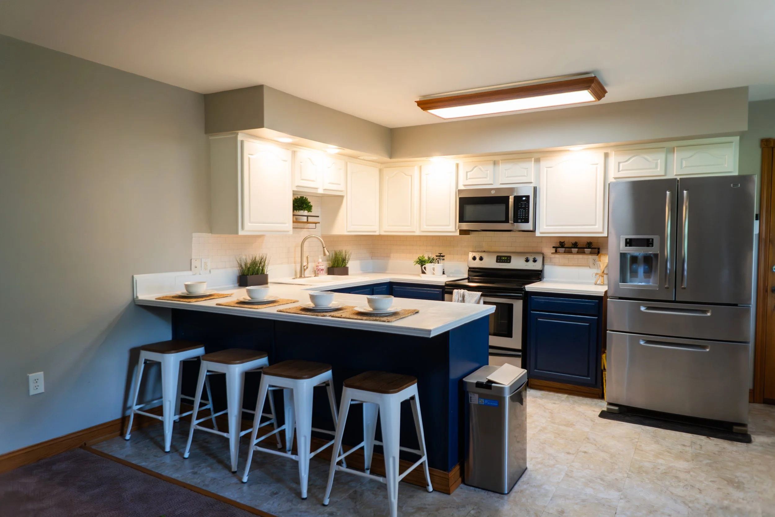 9565 edgewater-7.jpg