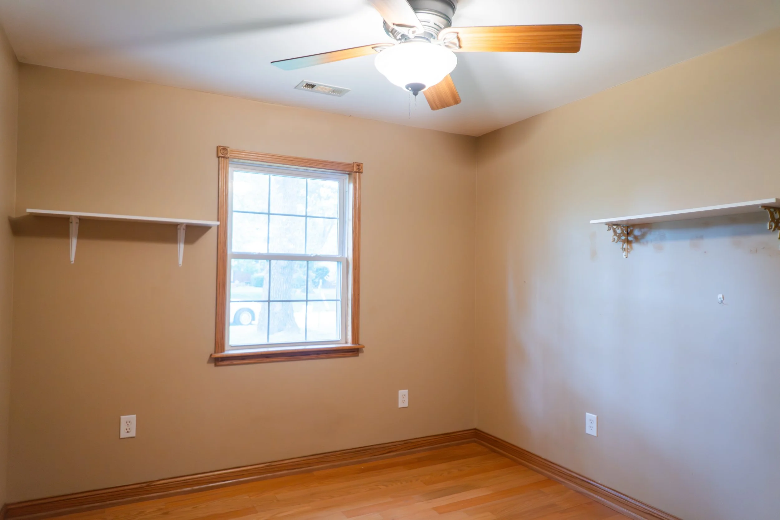 9565 edgewater-18.jpg