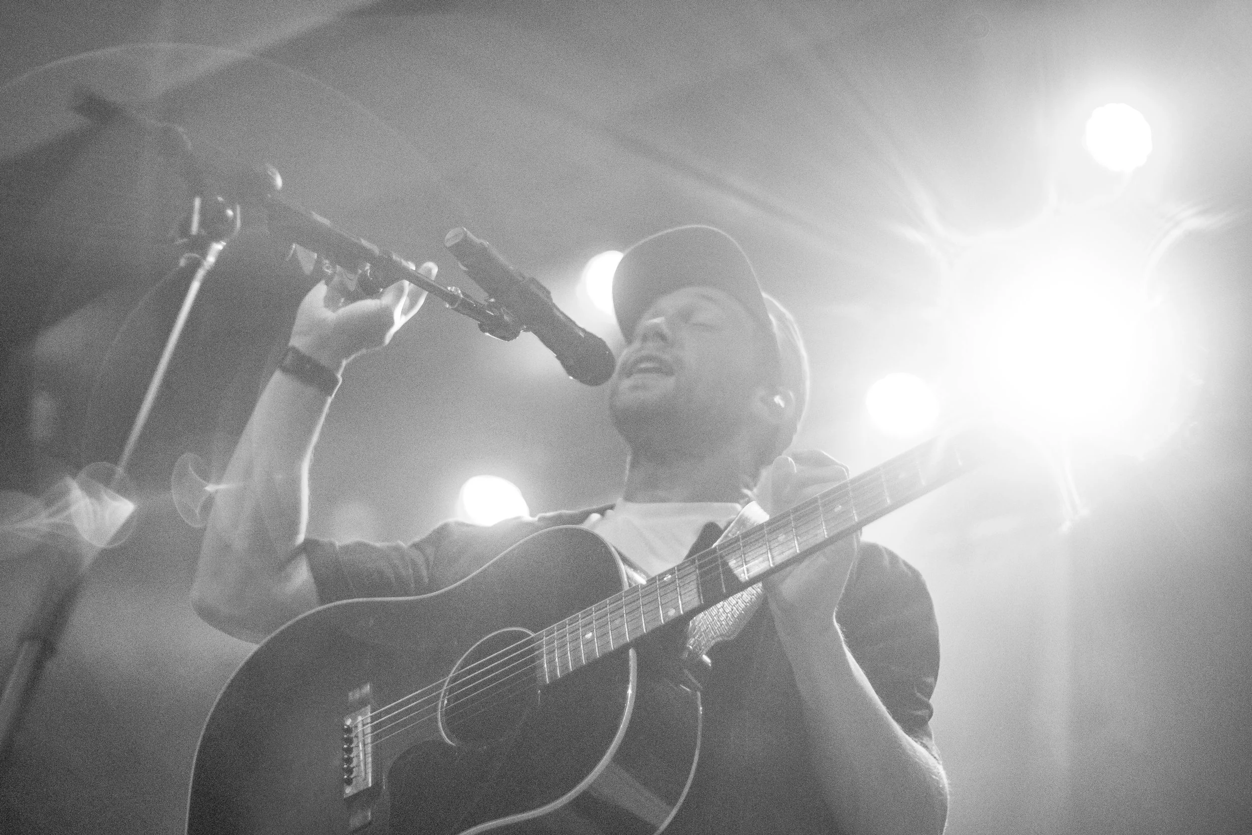 Phillip Phillips-10.jpg