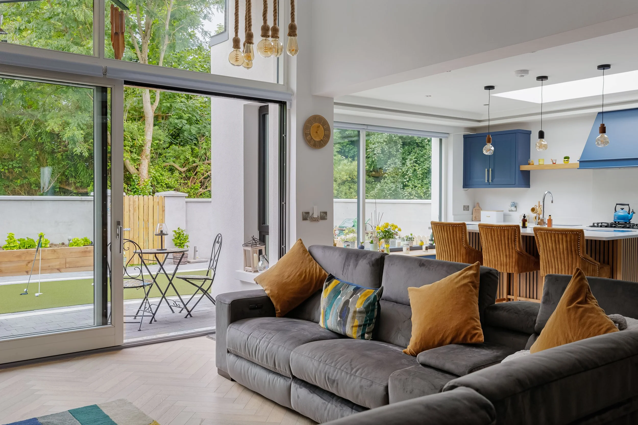 RS - 6 Whitethorn Grove-3.jpg