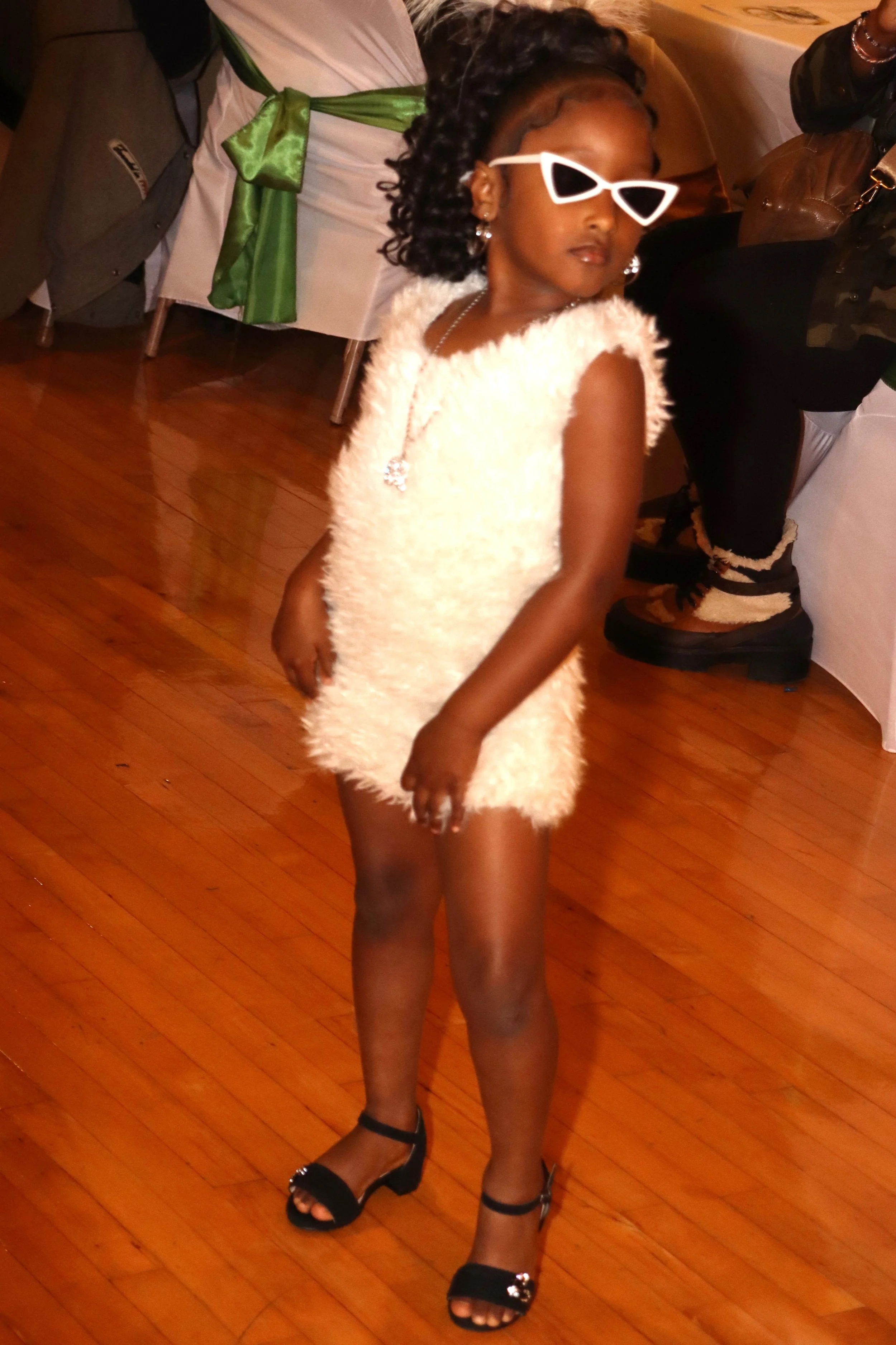 fashion kid white.6JPG.JPG