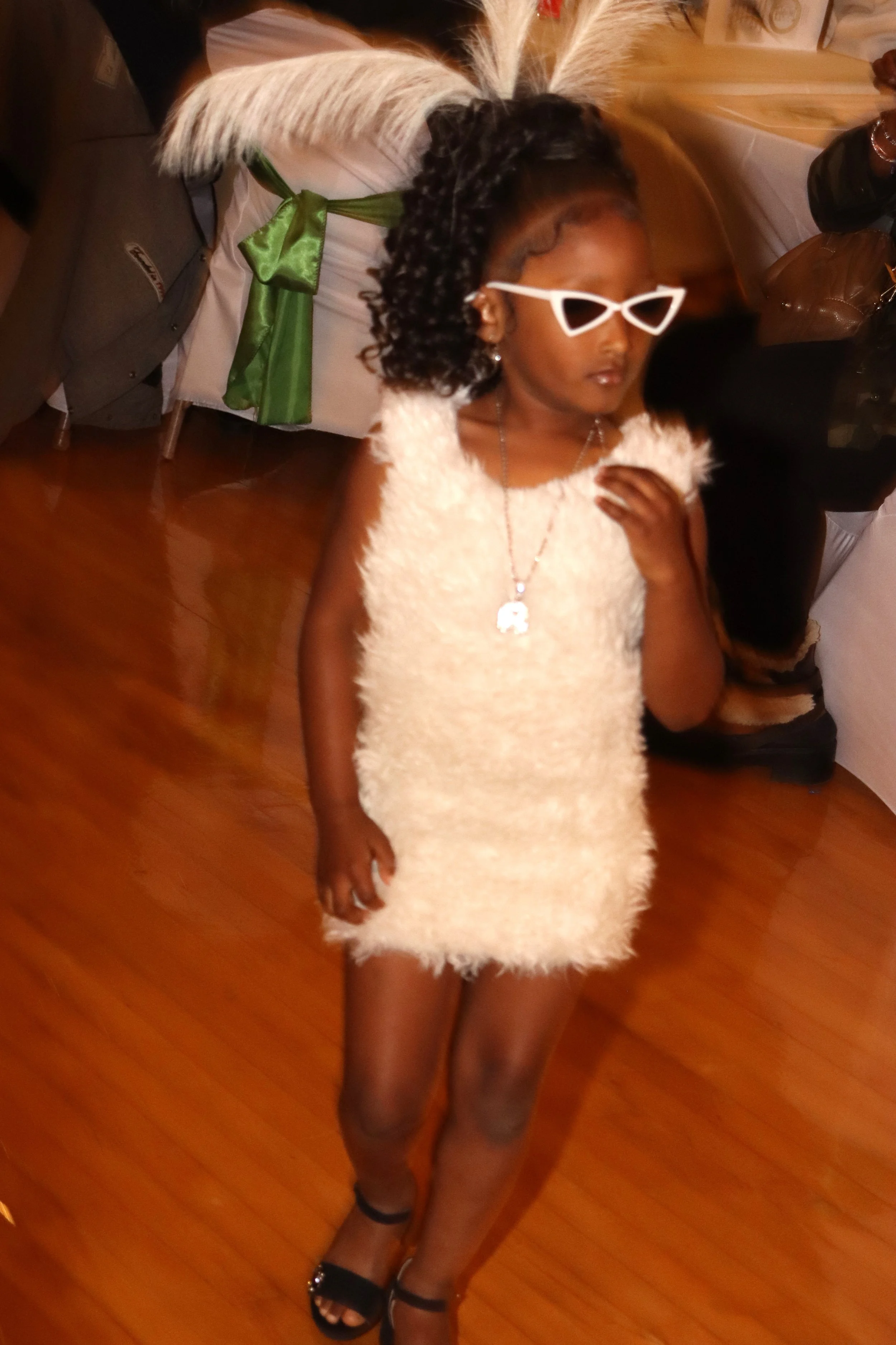 fashion kid white3.JPG