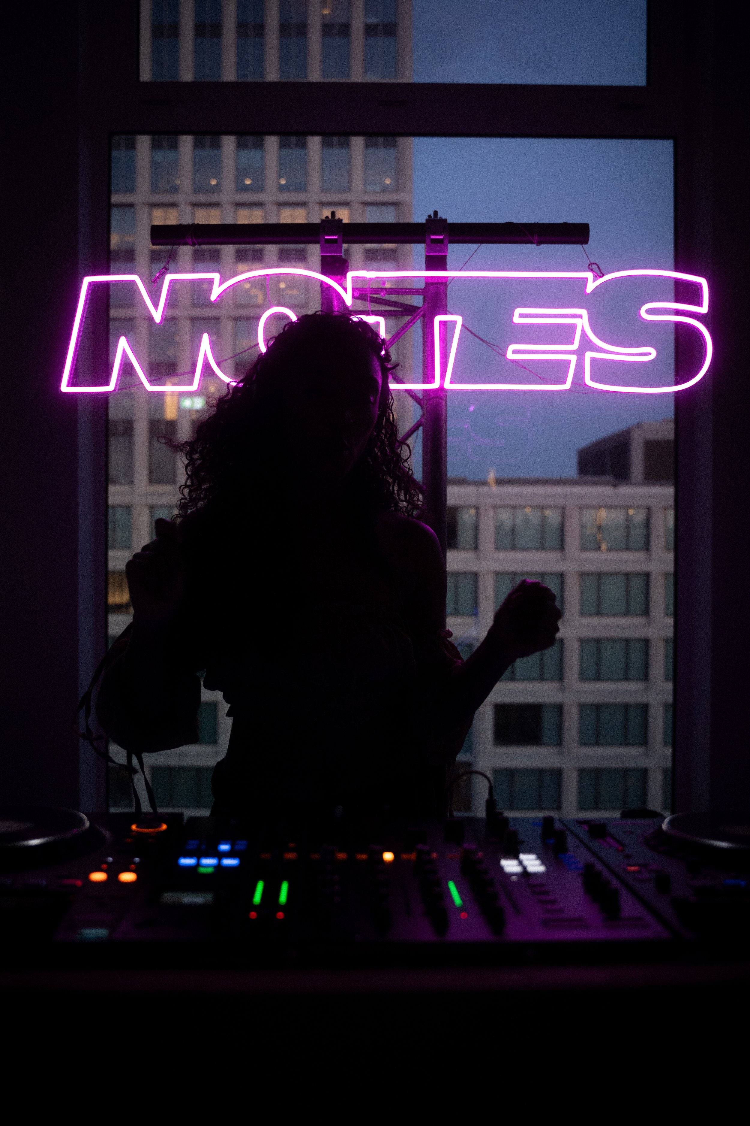 Notes Rooftop Party