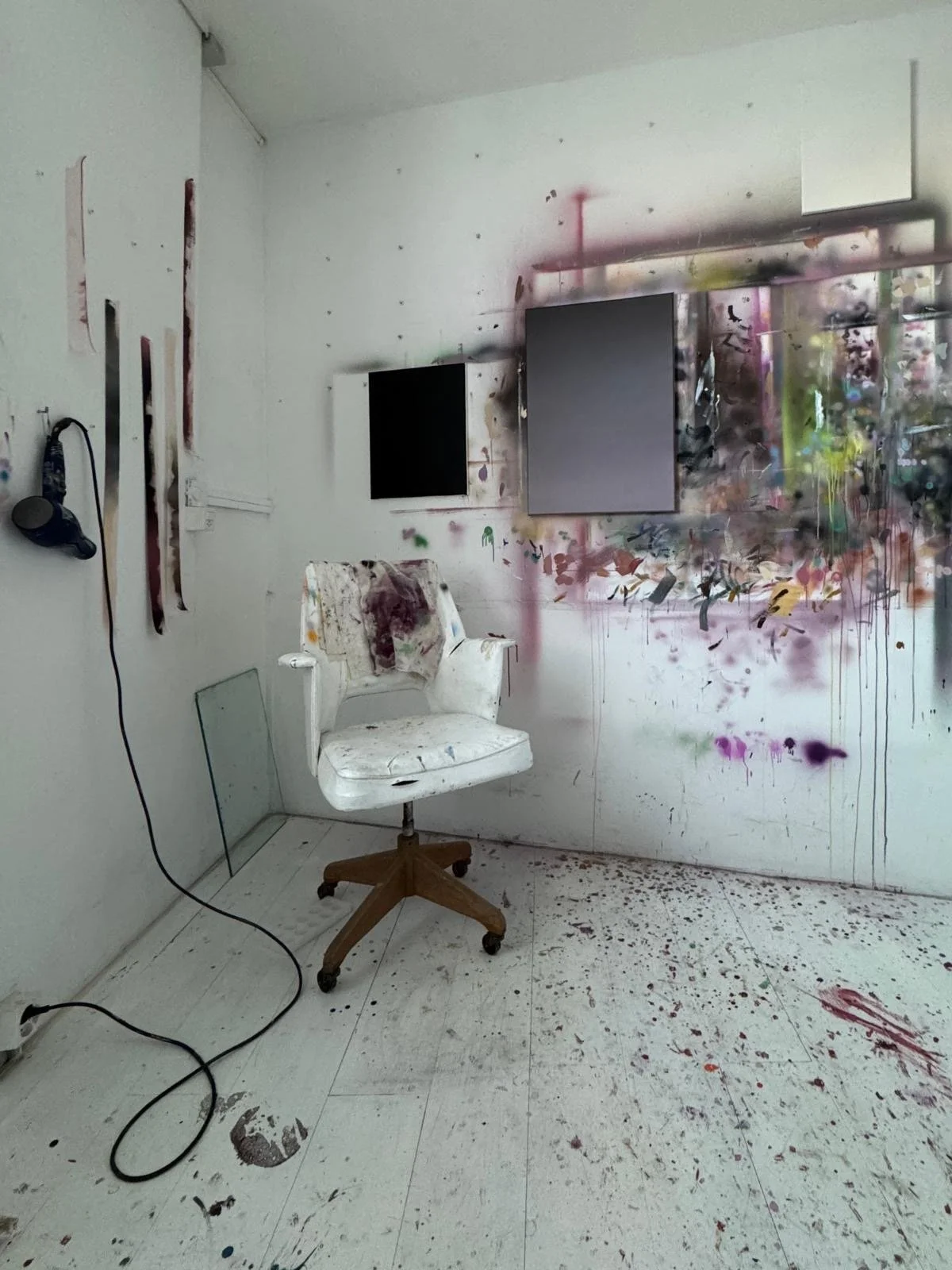 ... whose studios you can see ... 