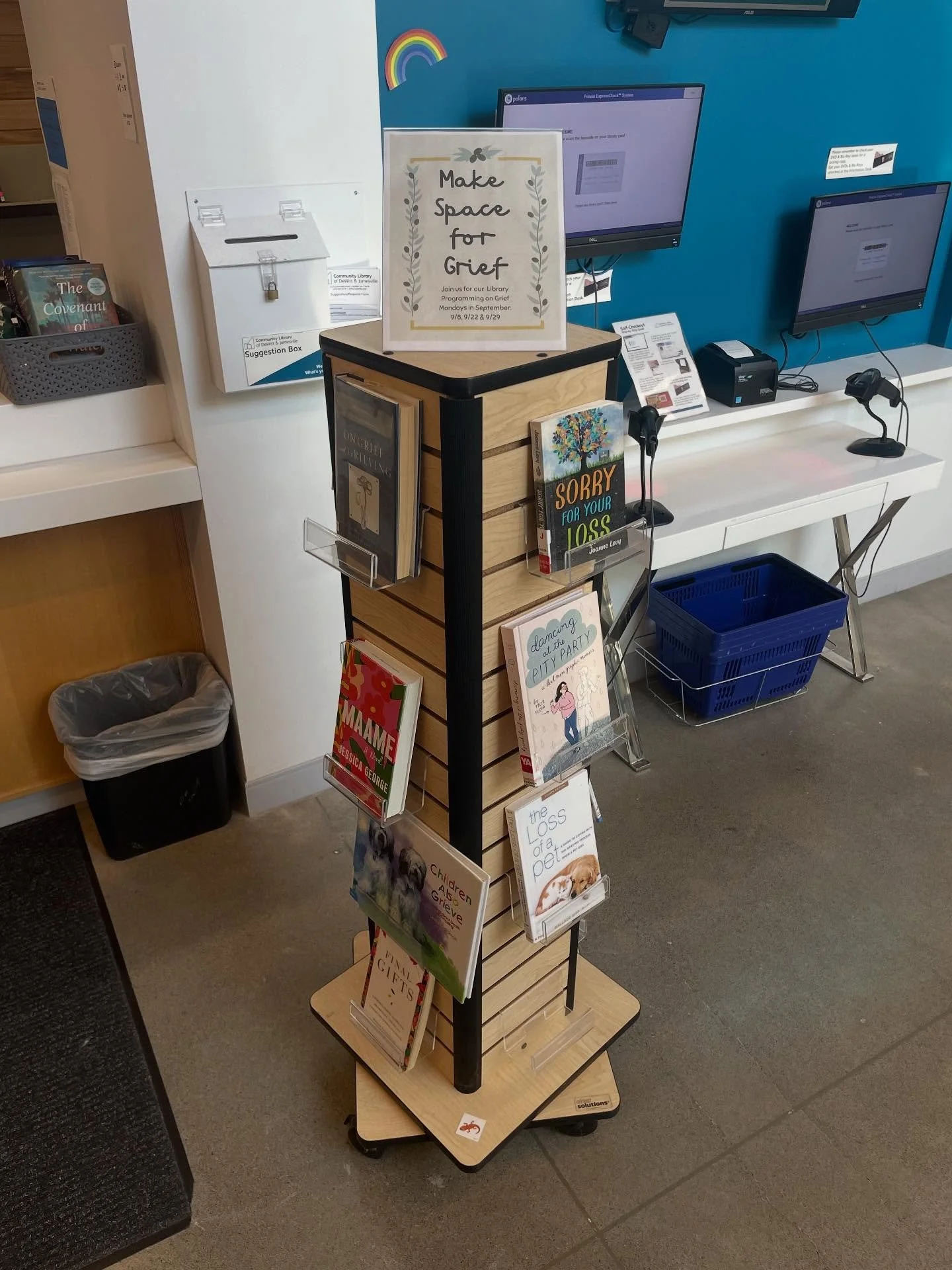 In celebration of our collaborative grief literacy series (keep reading for more info!), the incredible folx at @cldandj put together a display of books about and involving grief! 🫶 

For content warnings about the highlighted books, check out the b