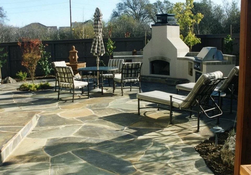 Flagstone patio and outdoor kitchen in Petaluma, CA.