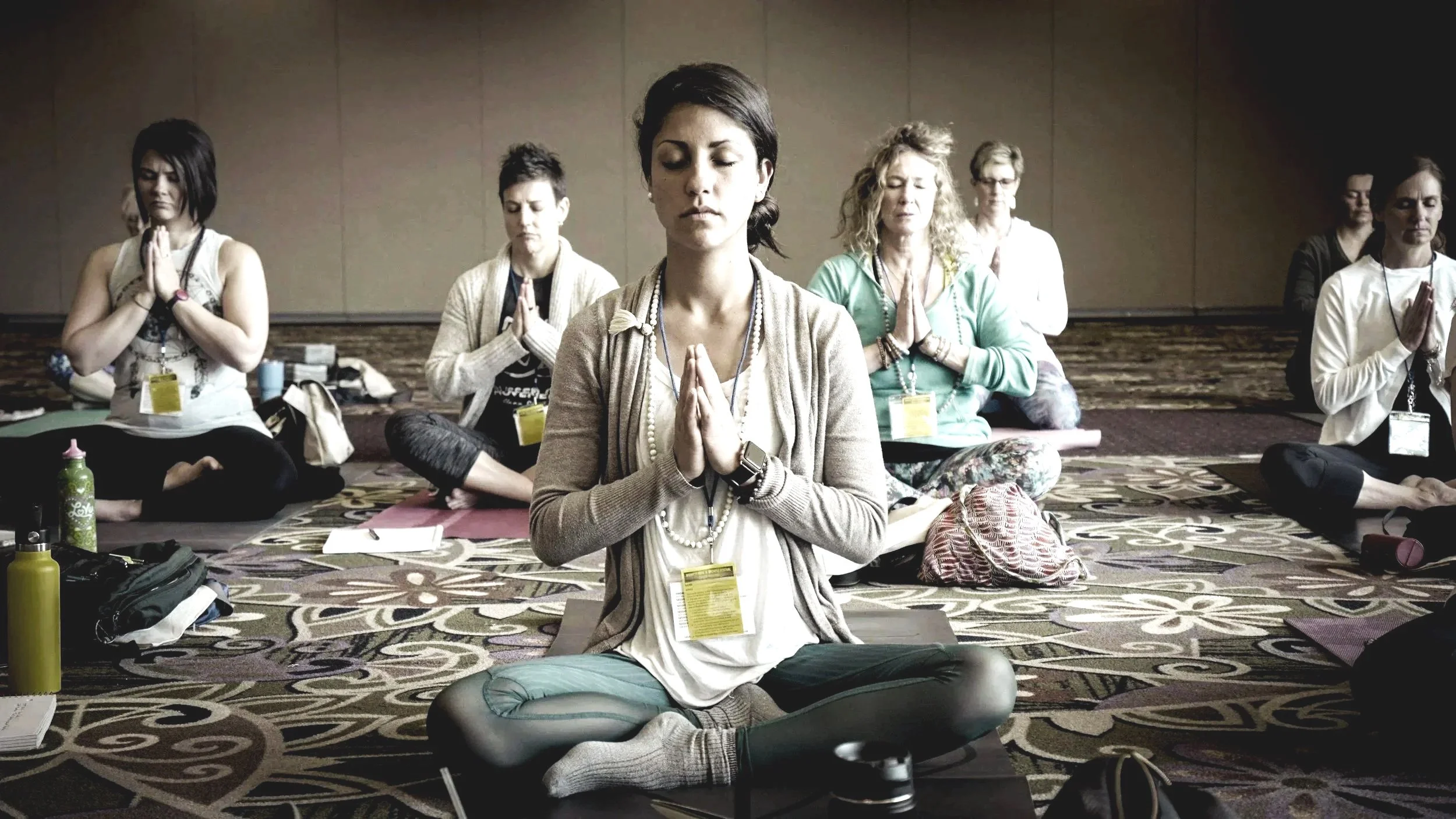 The Presence Method led by Alysa Osvog to regulate the nervous system, expand capacity and lead with embodied presence. 