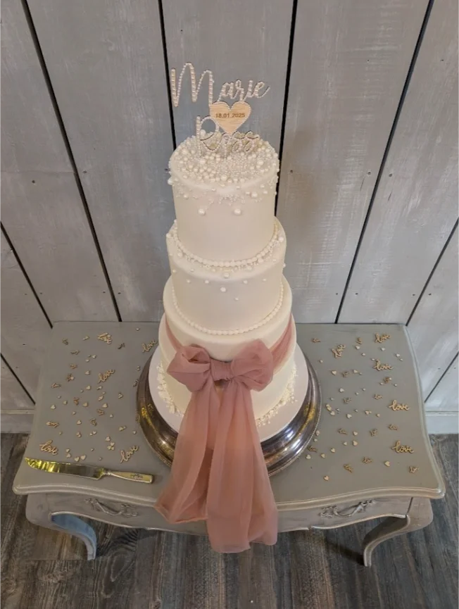 3tier_wedding_cake_pearls_ballymagarvey_village.webp