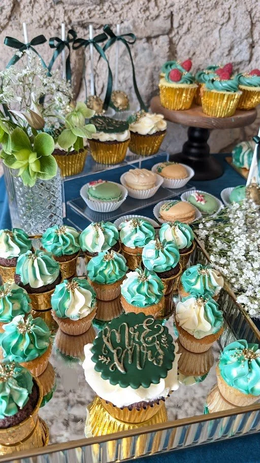 wedding_desserts_table_powerscourt_house_donuts_macarons3.jpg
