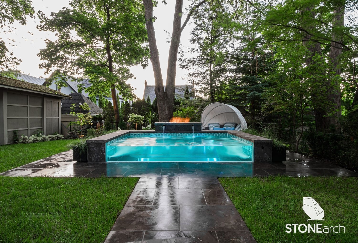 Silver-Antique-Black-Pavers-1-STONEarch-scaled.jpg