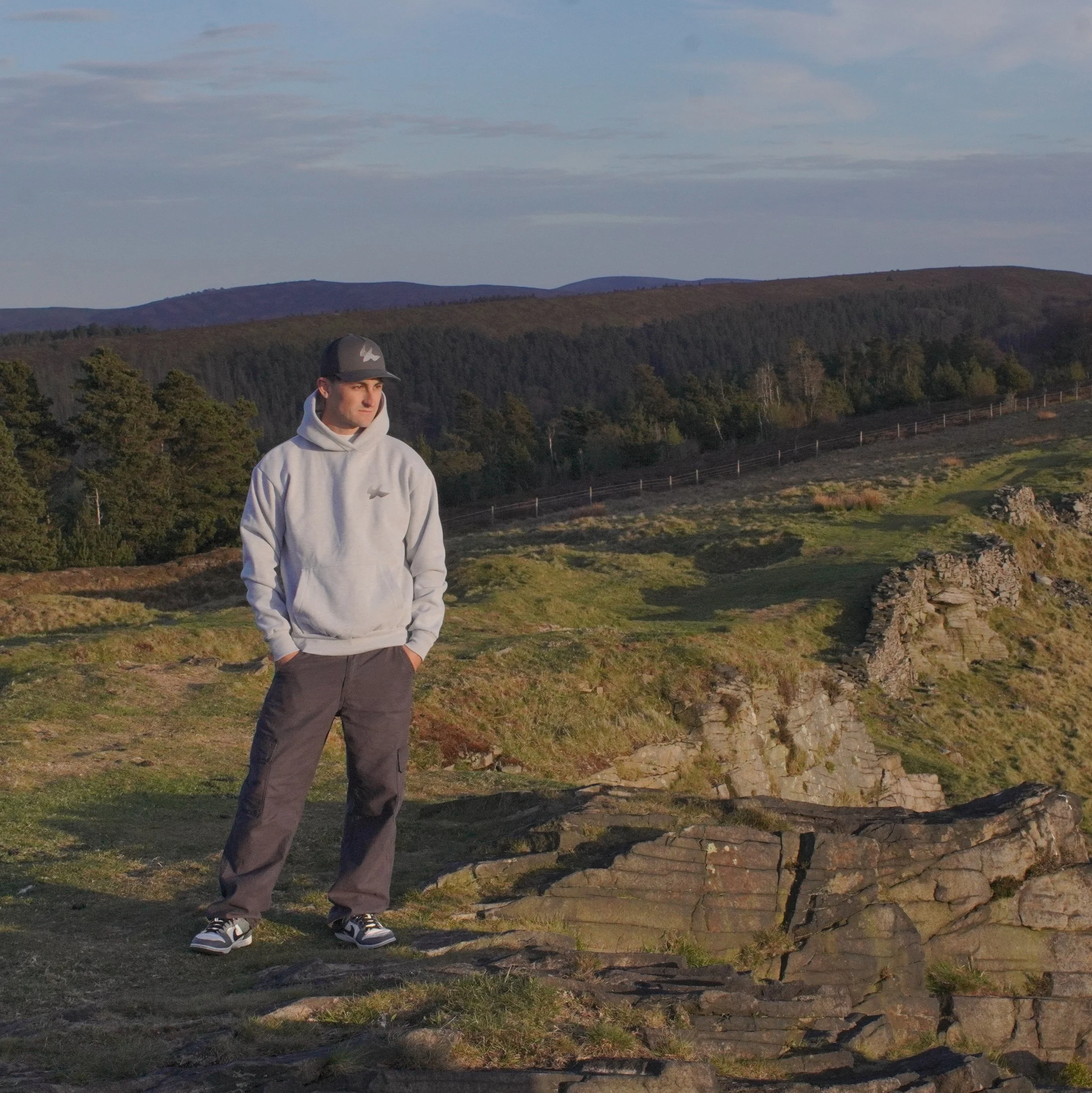 Deluxe Hoody 440g Heavyweight Colour: Heather Grey