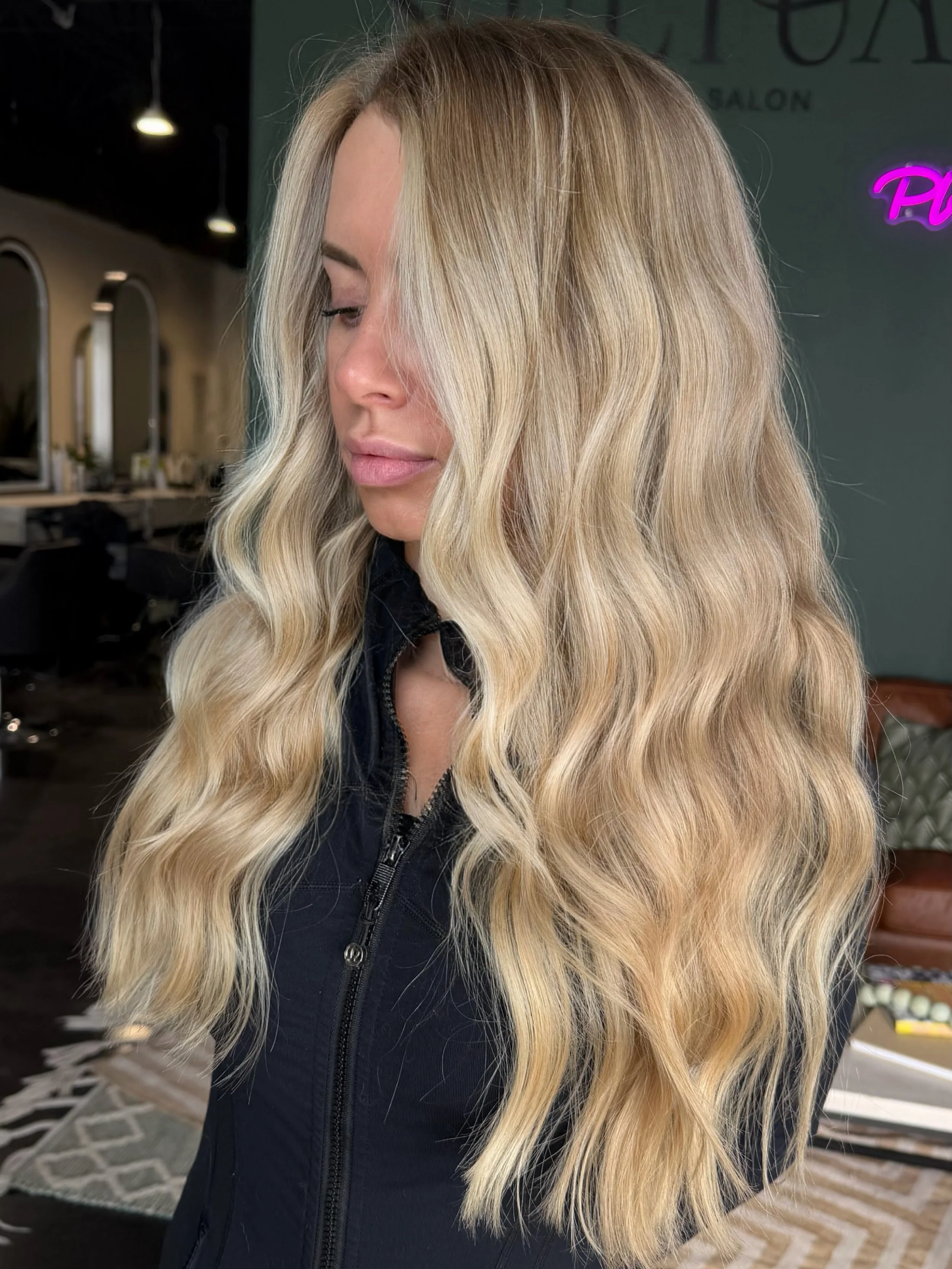 Addy - year round dimensional blonde - Dd2SB_VtYEF.jpg