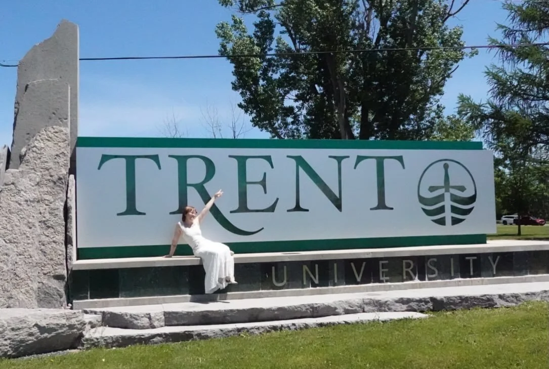 Proud mamma moment. Congratulations @yes_its_nella on your Honours Biology degree! So happy for you! Pearls await as the world is your oyster! #graduation 
#ohtheplacesyoullgo 
#thefutureisbright⭐️ 
#accidentallycoordinated