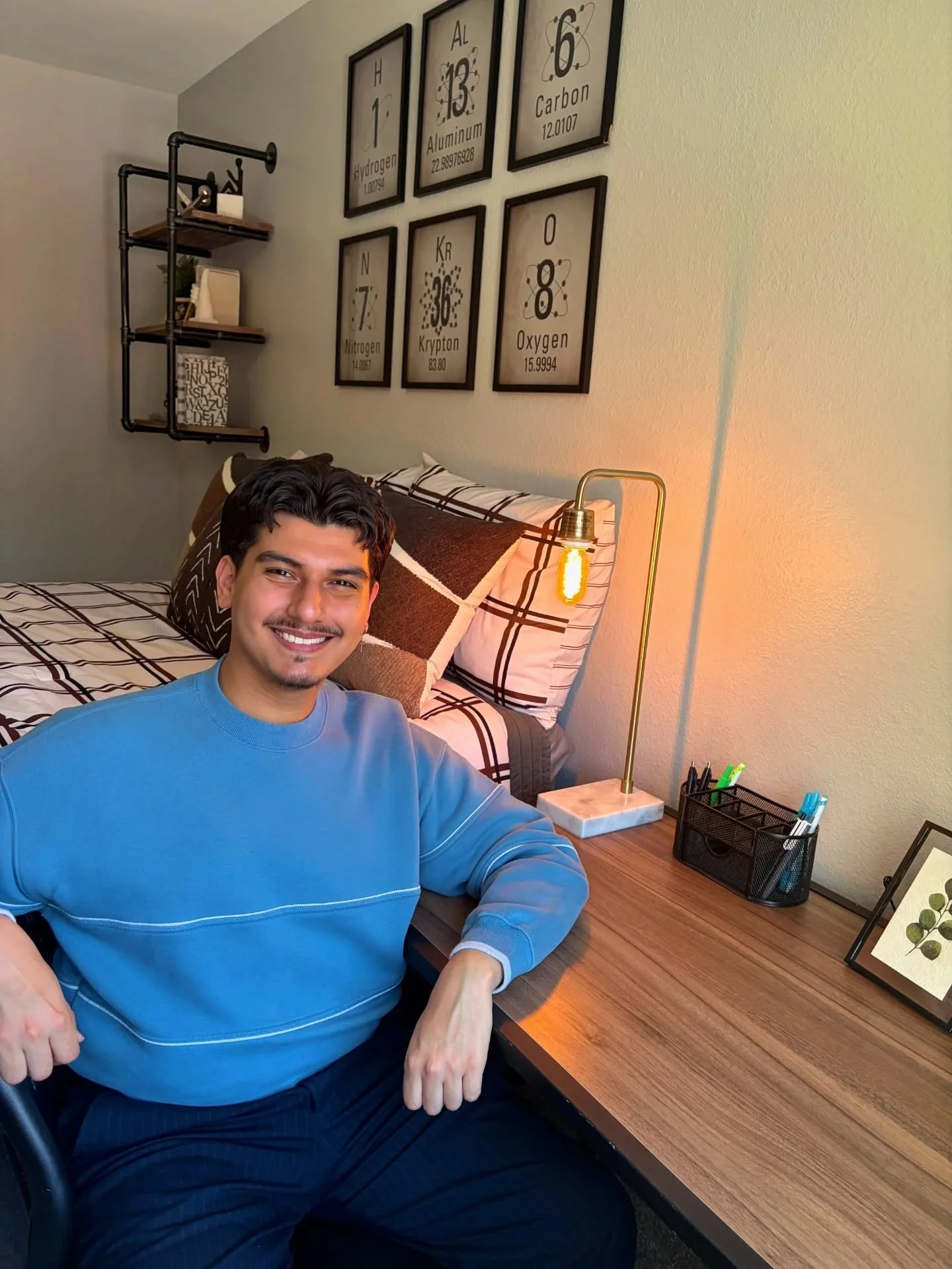 Grab your bestie and secure your 2-Bedroom spaces together while they last!!! ⏰

Both unfurnished and furnished floorplans are over 75% full and spaces are filling fast! Start your application or stop by to tour before they're gone! 🏃💨

#nau #flags