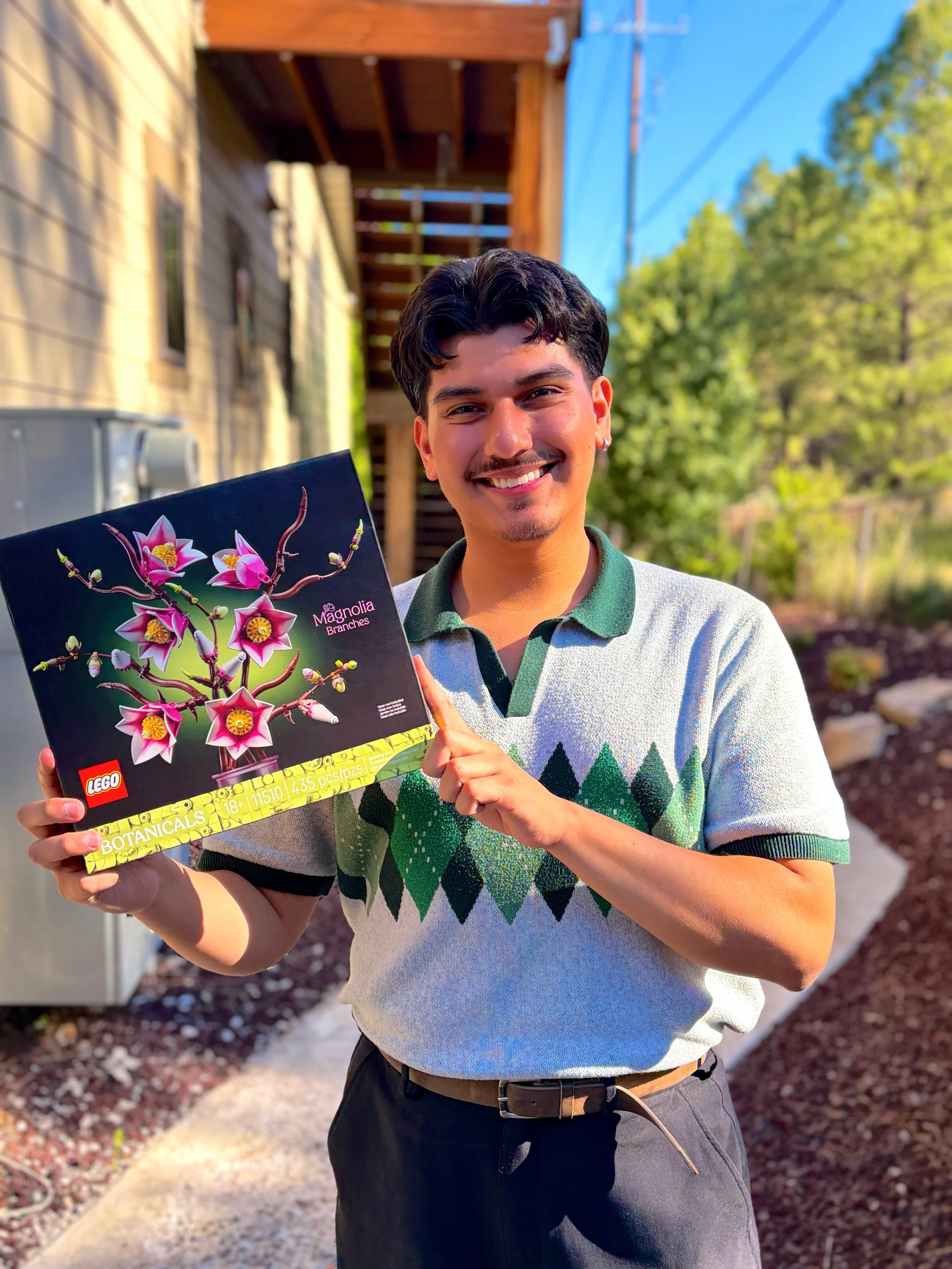 Congratulations to @kathryng415 for winning our Review Lego Set Giveaway! 🌺 We hope you have a blast making it. But don&rsquo;t worry, we have a new giveaway set up for June! 😋 Leave us a review and be entered to win something special (May reviews 