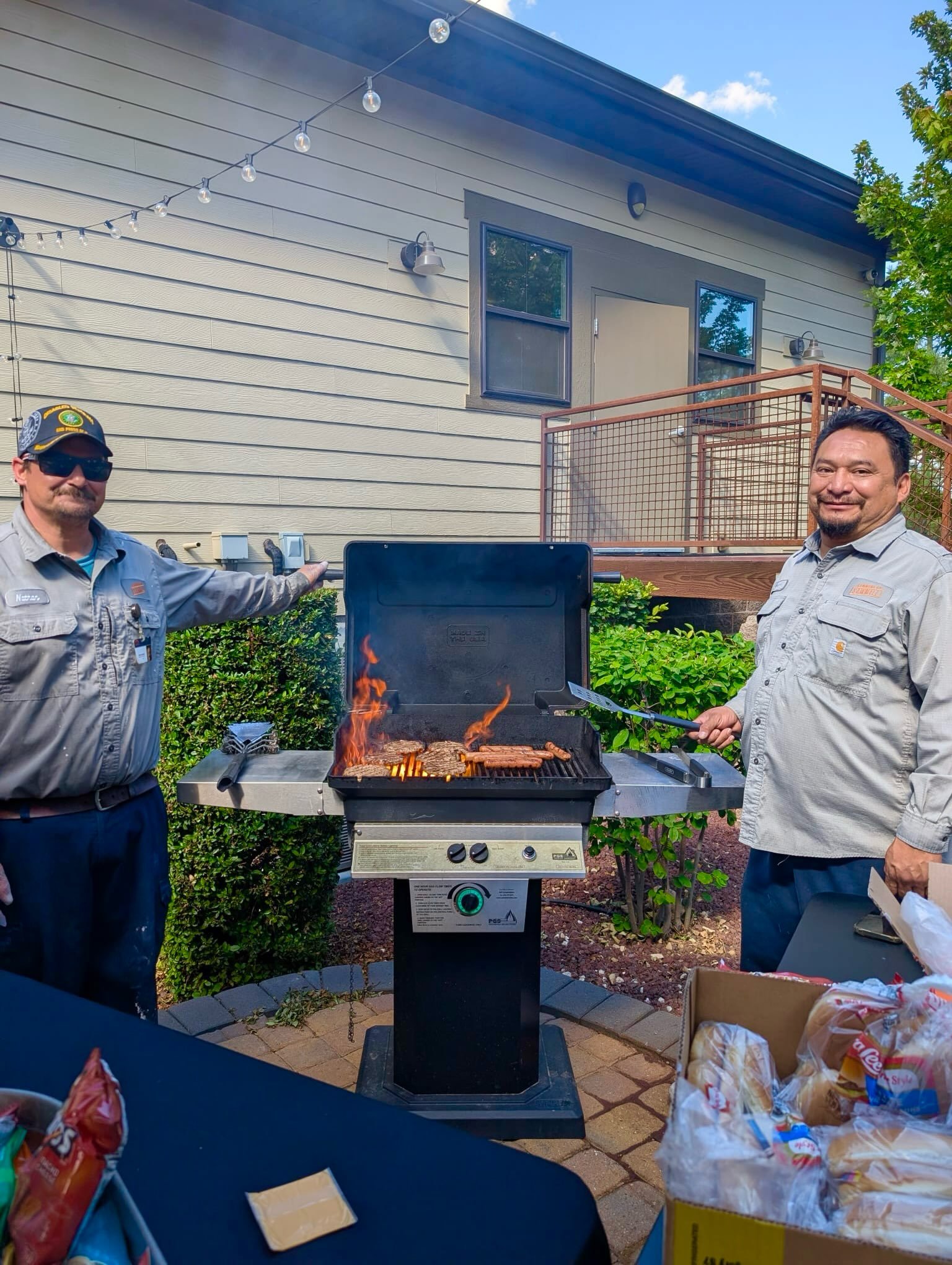 Thank you to everyone who stopped by and grabbed a plate! 🍔🌭 We hope everyone enjoys their Labor Day Weekend! ☀️

#thecommonsatsawmill #flagstaff #northernarizonauniversity #naubound #nau