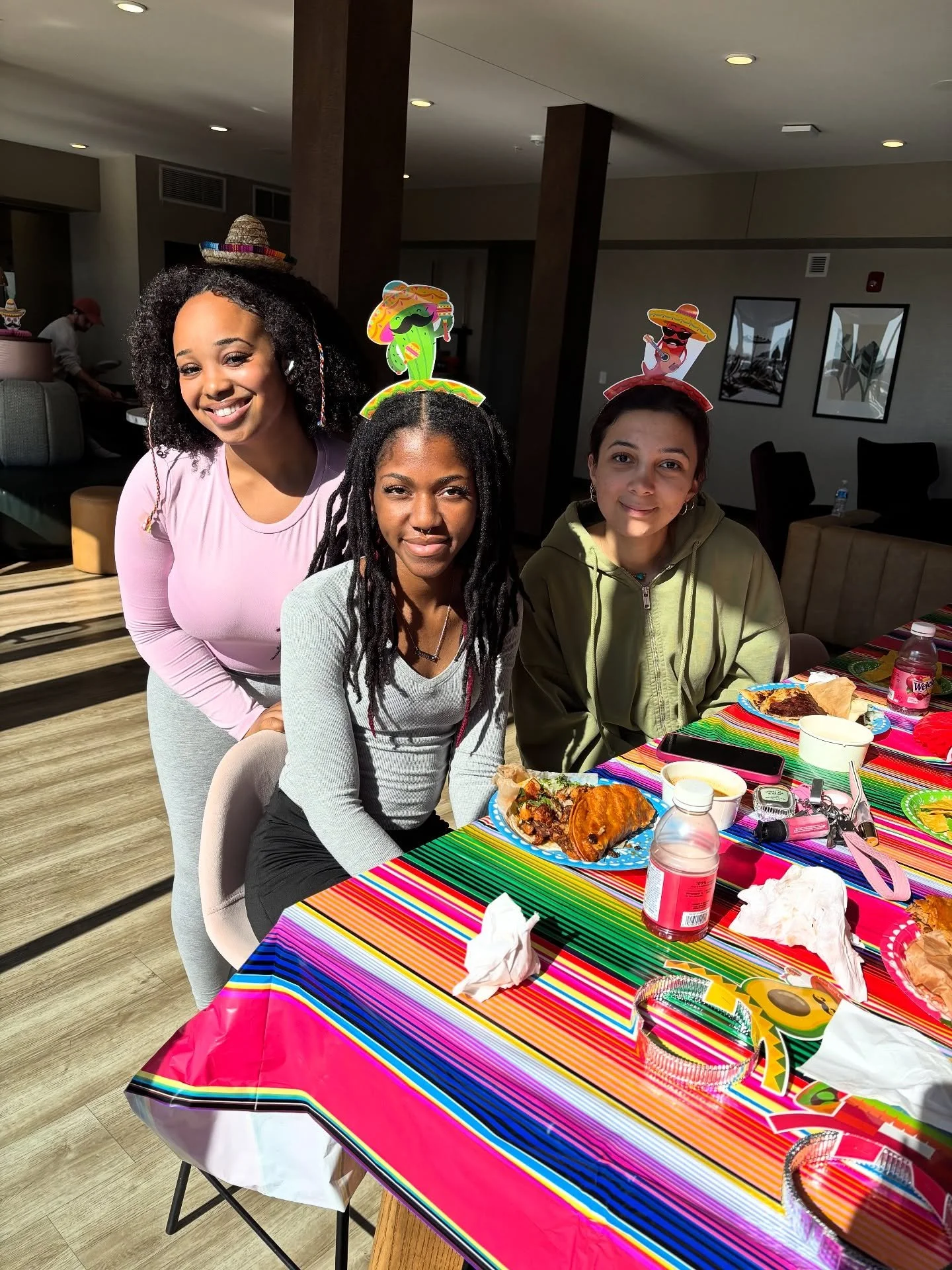 Fiesta!!! Thanks for everyone who came to our fiesta!! We’re low on food but we’re still up here if you want to come talk to us about renewals!! β¨πͺ
βΌοΈππ©΅β¨