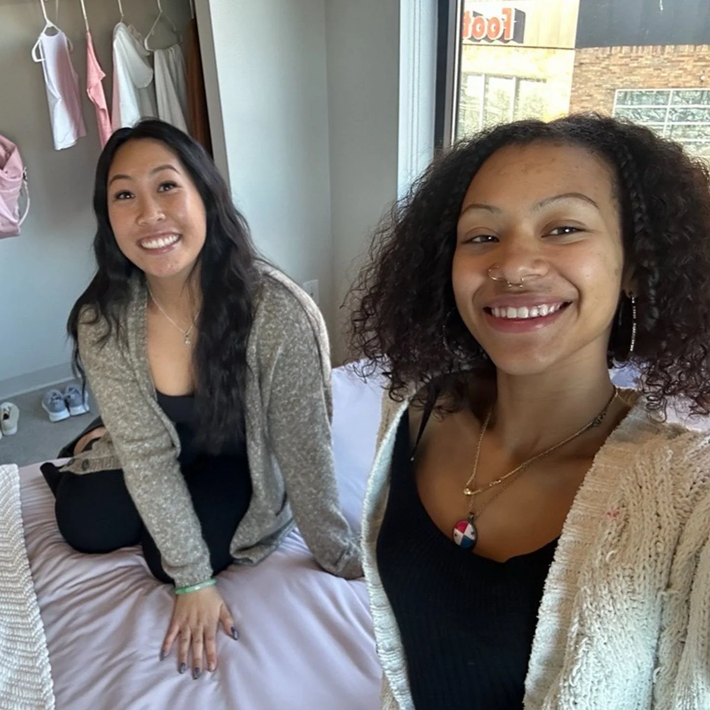 Live with your BFF🤝

We have avalibilty for 26'-27' school year. Call our office or visit our website to learn more about our shared spaces. 

Looking for a roomie? We offer RoomSync to help you find your perfect match!
#AscendRVA #Housing #RVA #VCU