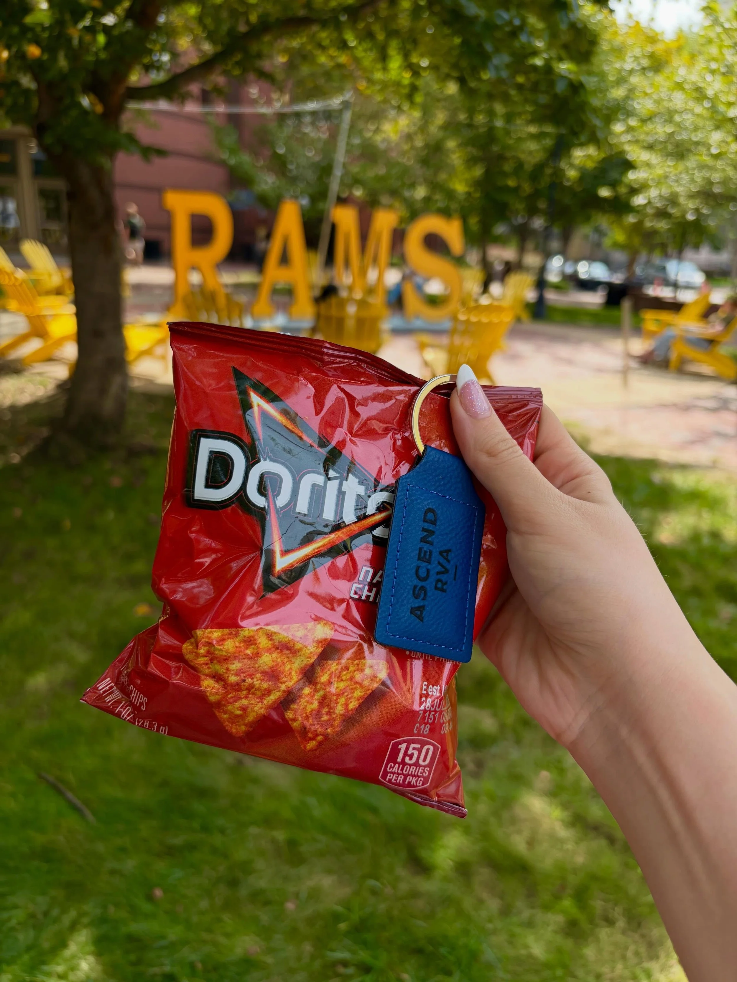 Another beautiful day on campus!! Today we have our chips and keychains as an afternoon snack! Keep your eyes peeled for Ascend on campus! 😍‼️ #ascendrva #studenthousing #vcu #vuu #apartmeniving
