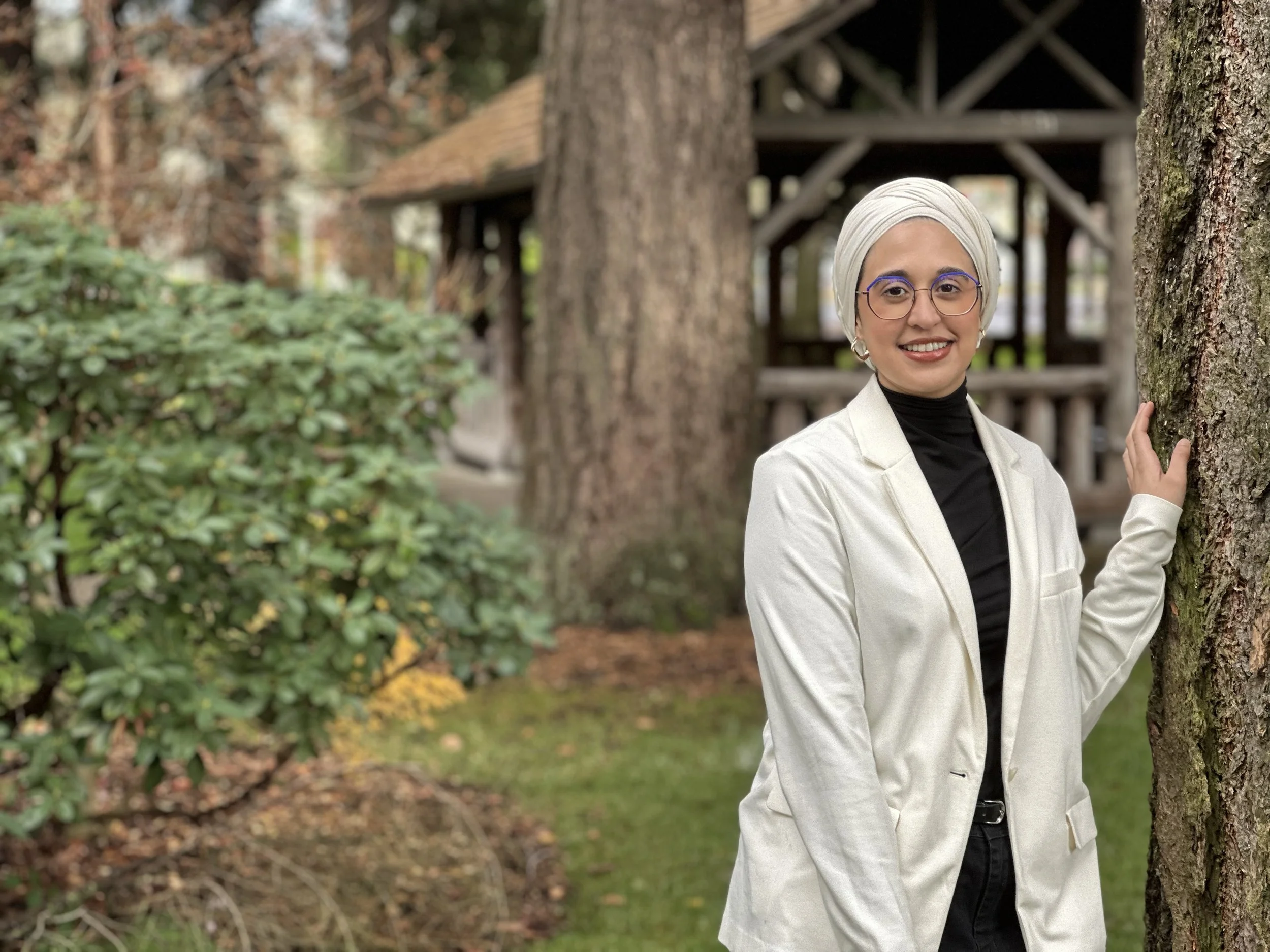 Dr. Faraha Hasan, licensed Bellevue psychologist and therapist specializing in ADHD and anxiety.