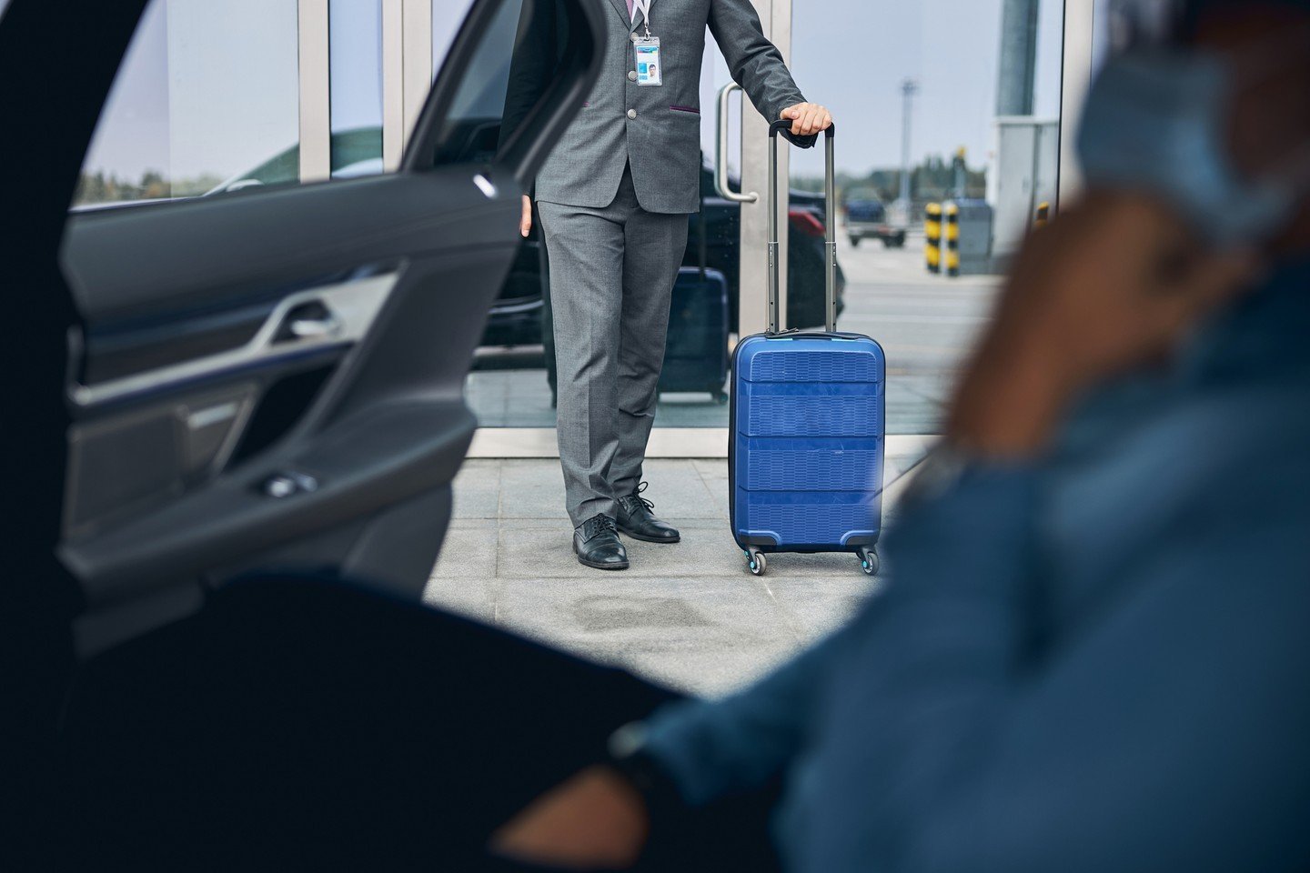 This time of year is buzzing with executive meetings, proposals, and conferences to attend before the holidays arrive. Impress VIPs coming in from out of town with a luxury sedan or limousine ready to pick them up from the airport and leave them feel