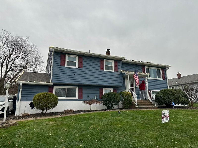 Professionally installed Christmas lights in sayreville new jersey