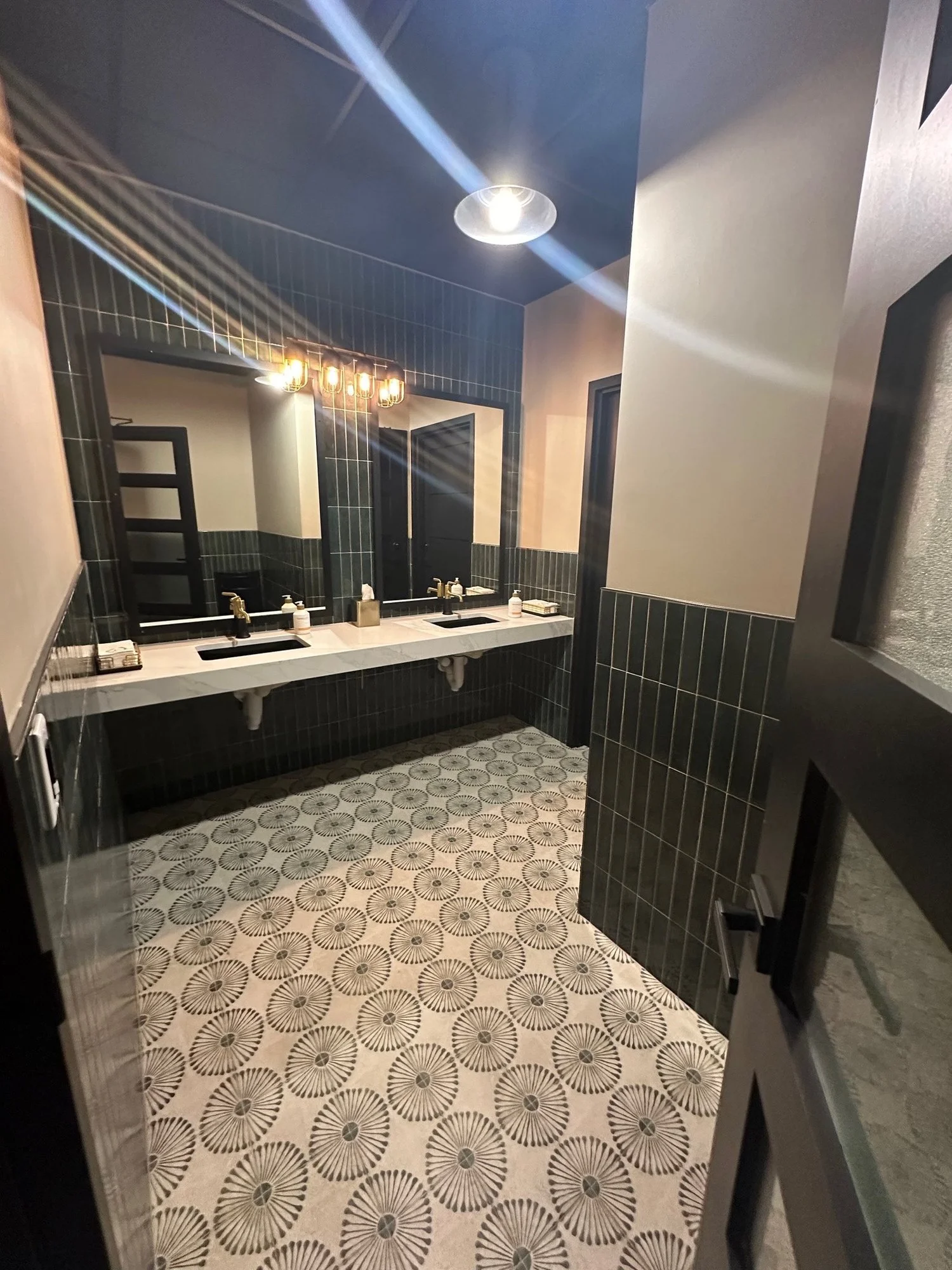 women's bathroom.jpeg
